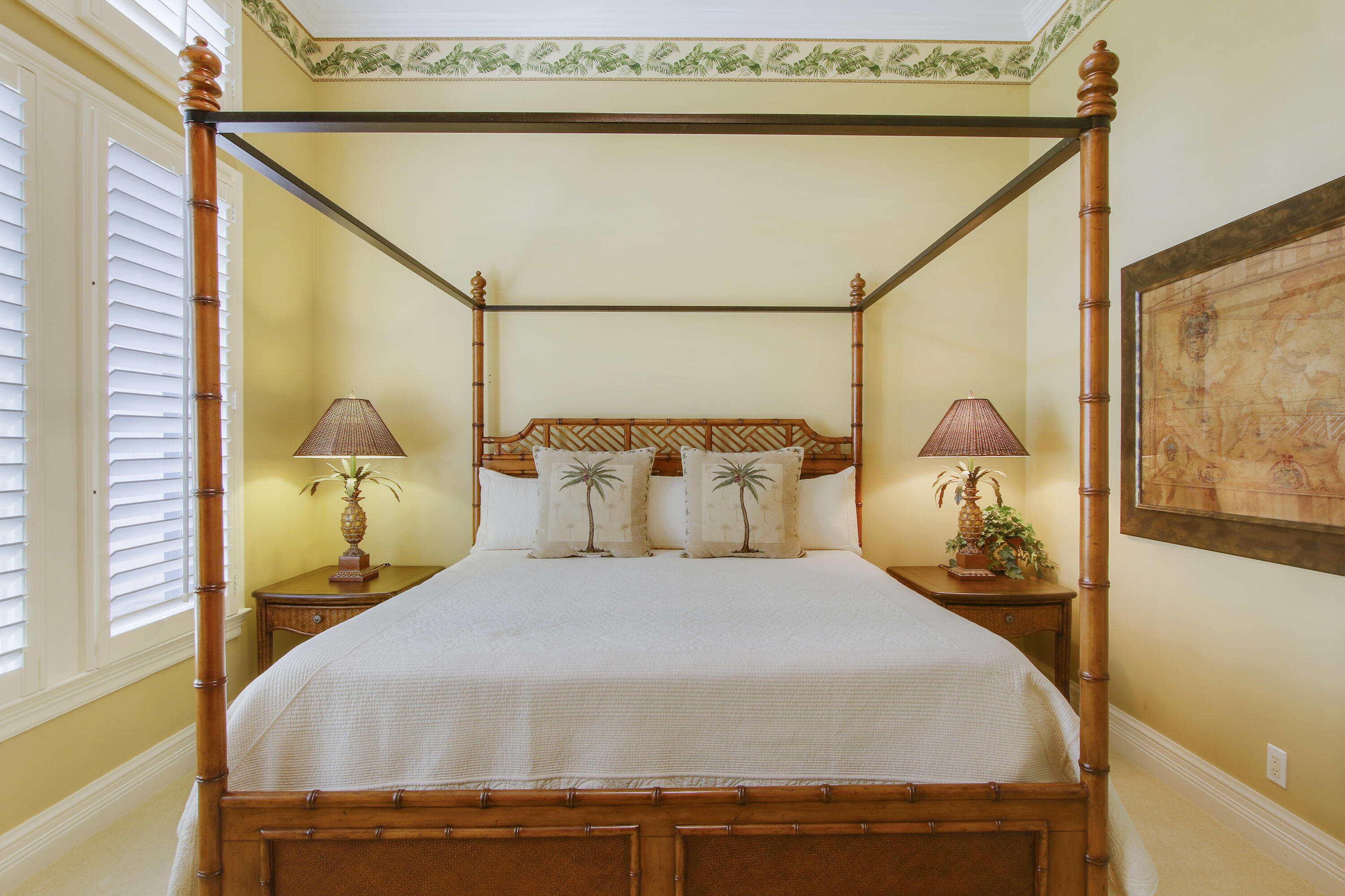 TEQUESTA COUNTRY CLUB - Residential