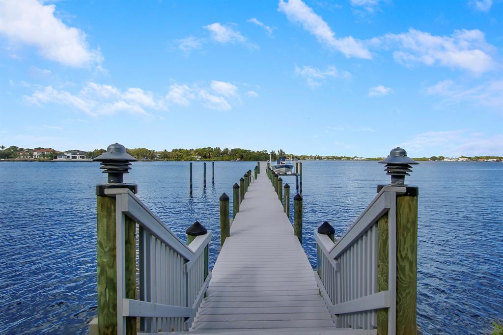 TEQUESTA COUNTRY CLUB - Residential