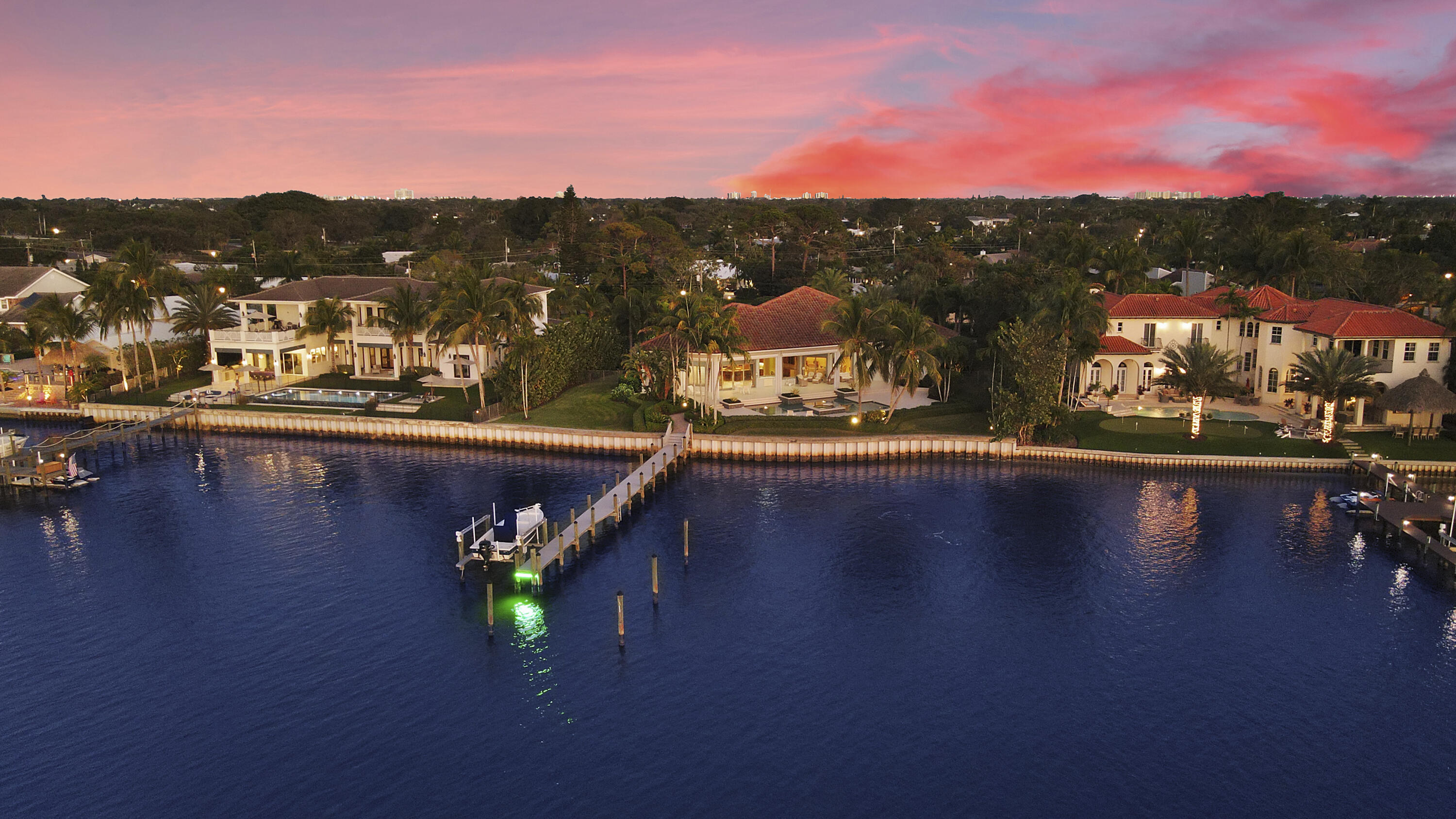 TEQUESTA COUNTRY CLUB - Residential