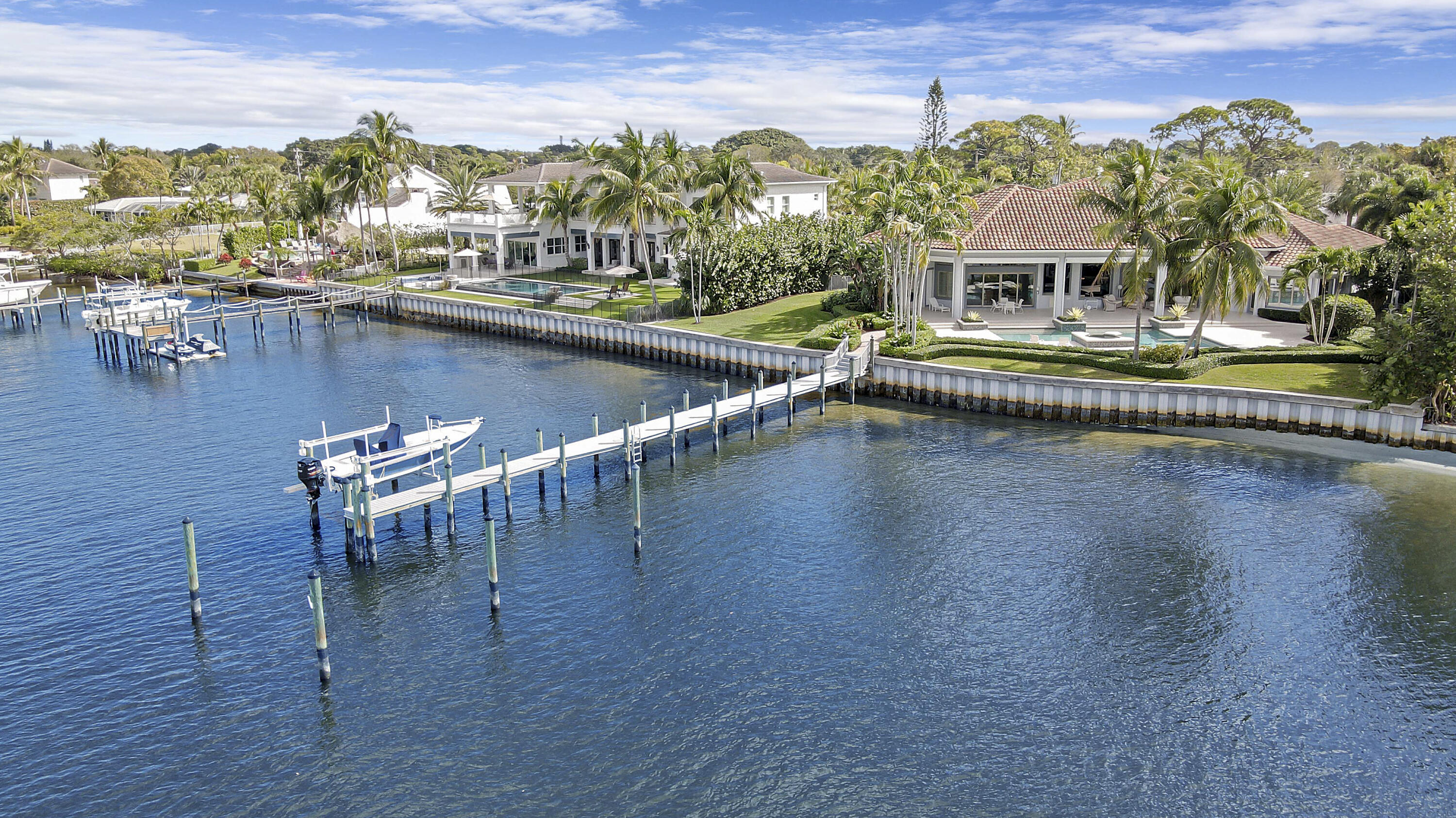 TEQUESTA COUNTRY CLUB - Residential