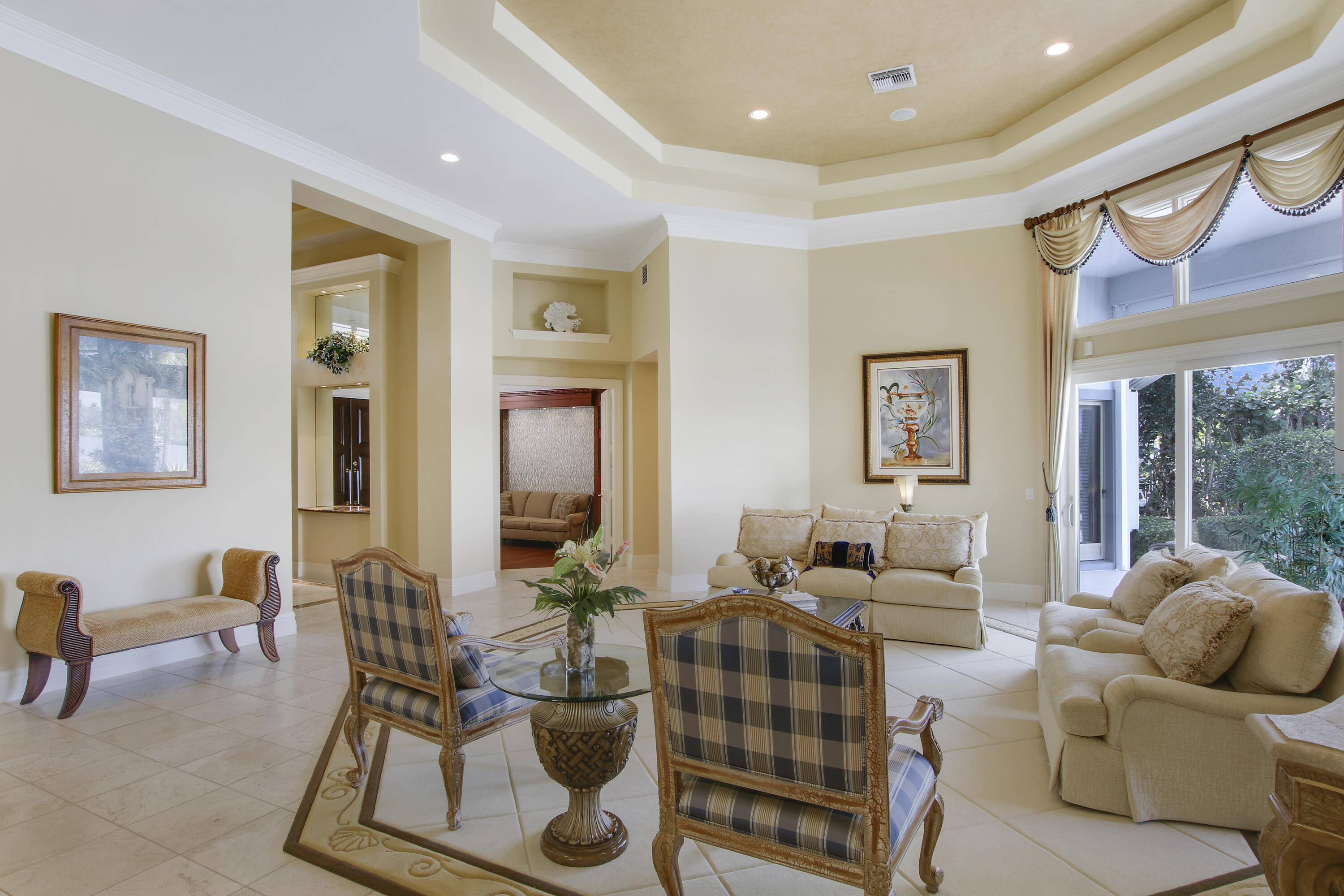 TEQUESTA COUNTRY CLUB - Residential