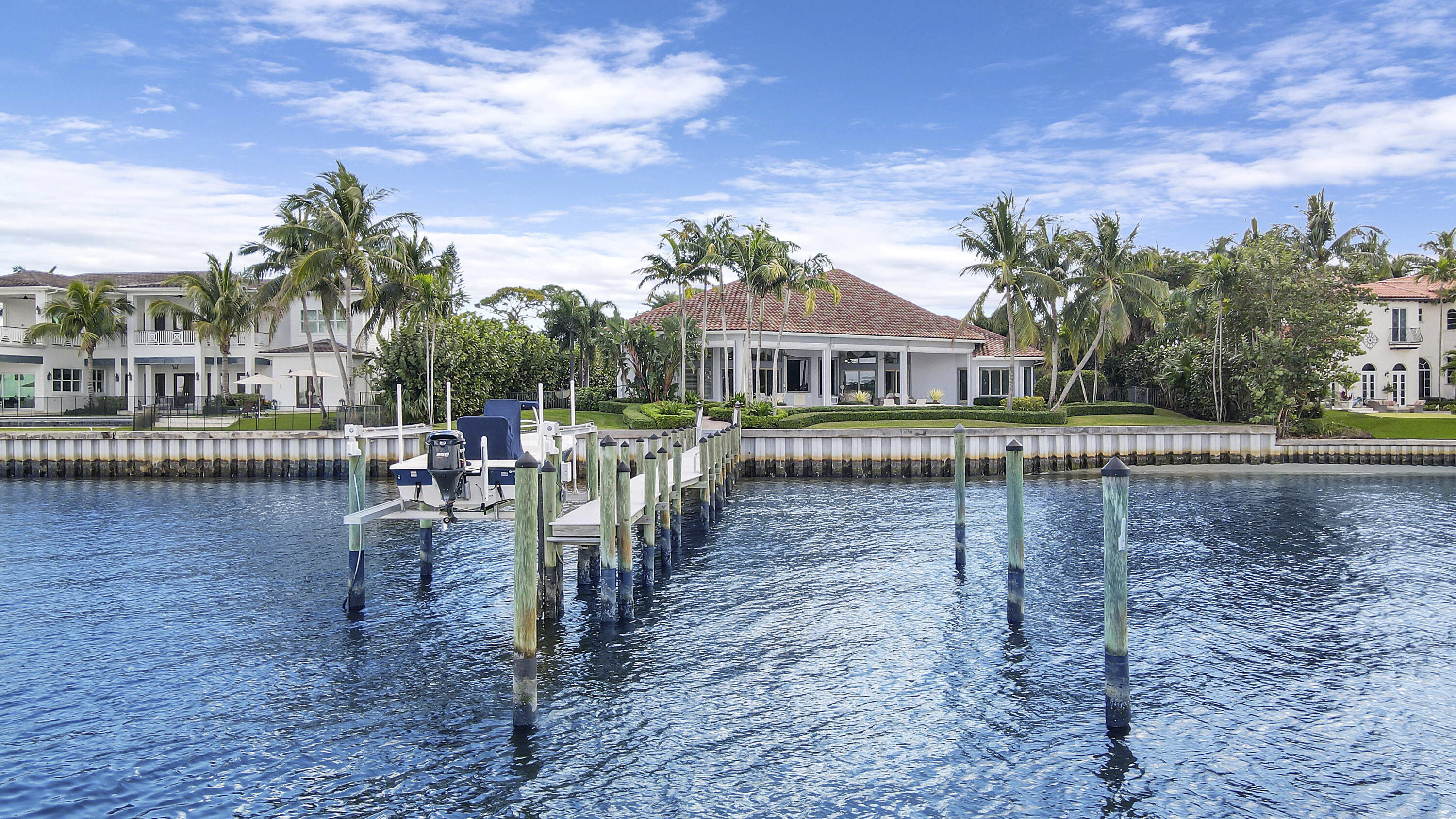 TEQUESTA COUNTRY CLUB - Residential