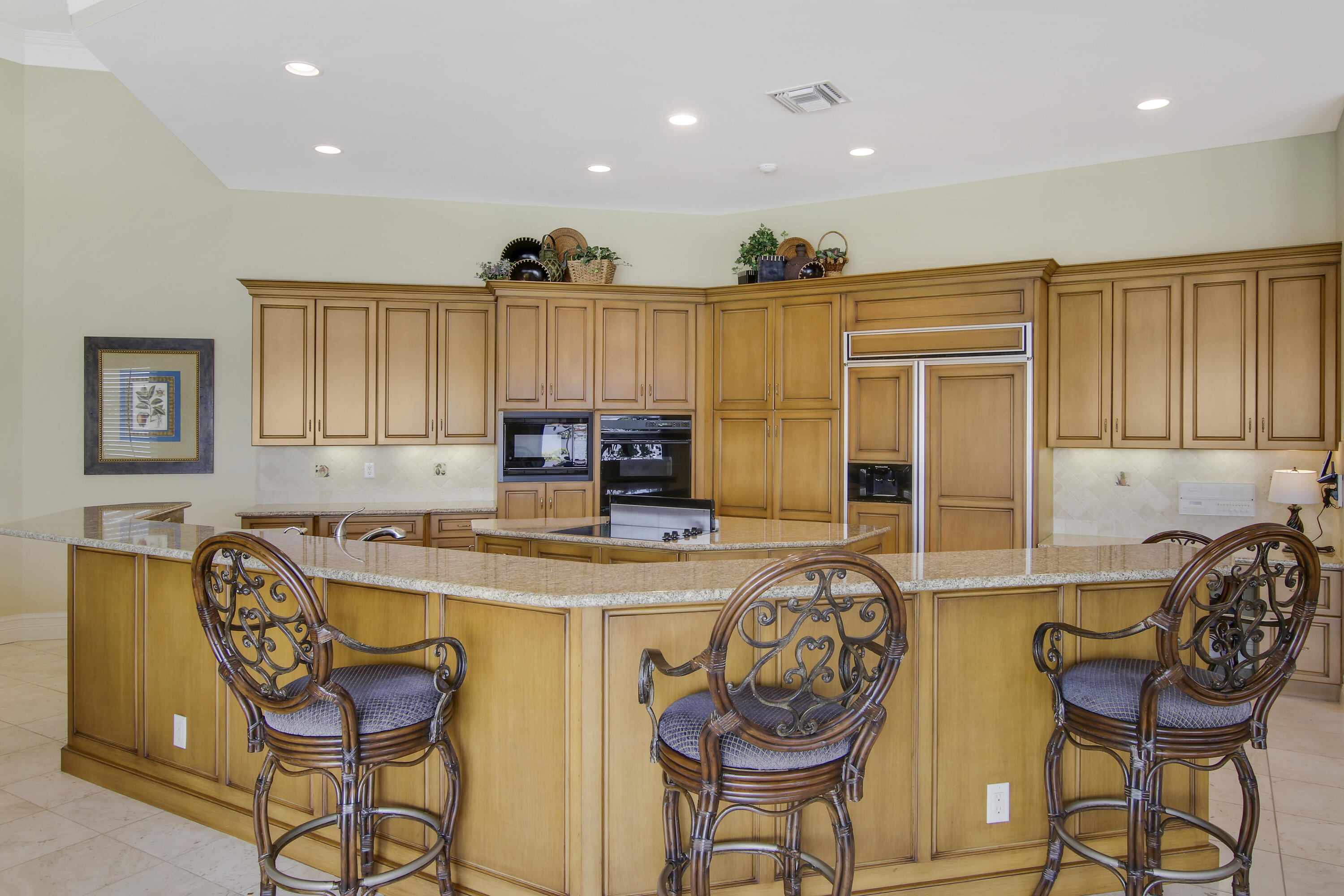 TEQUESTA COUNTRY CLUB - Residential