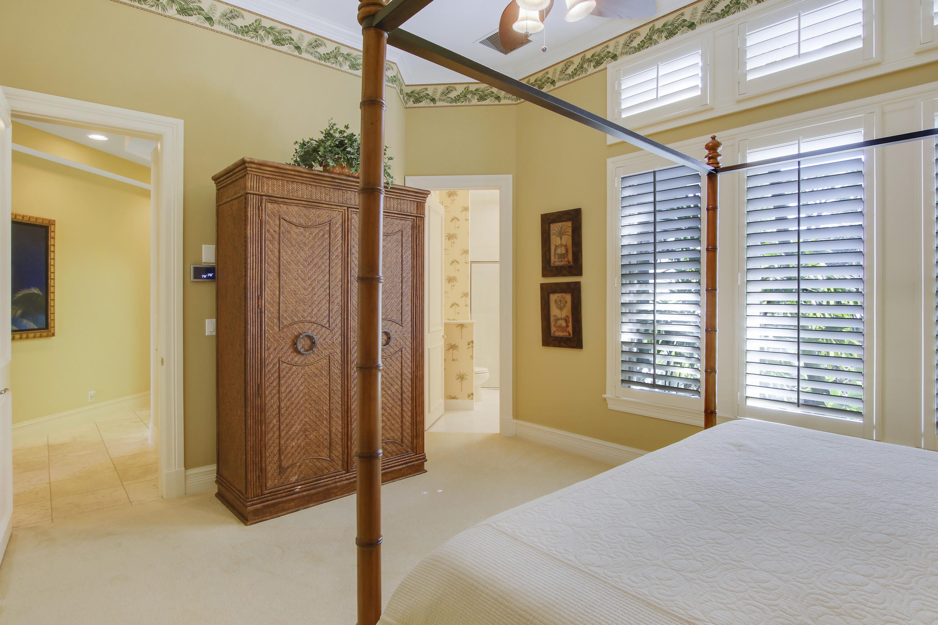 TEQUESTA COUNTRY CLUB - Residential