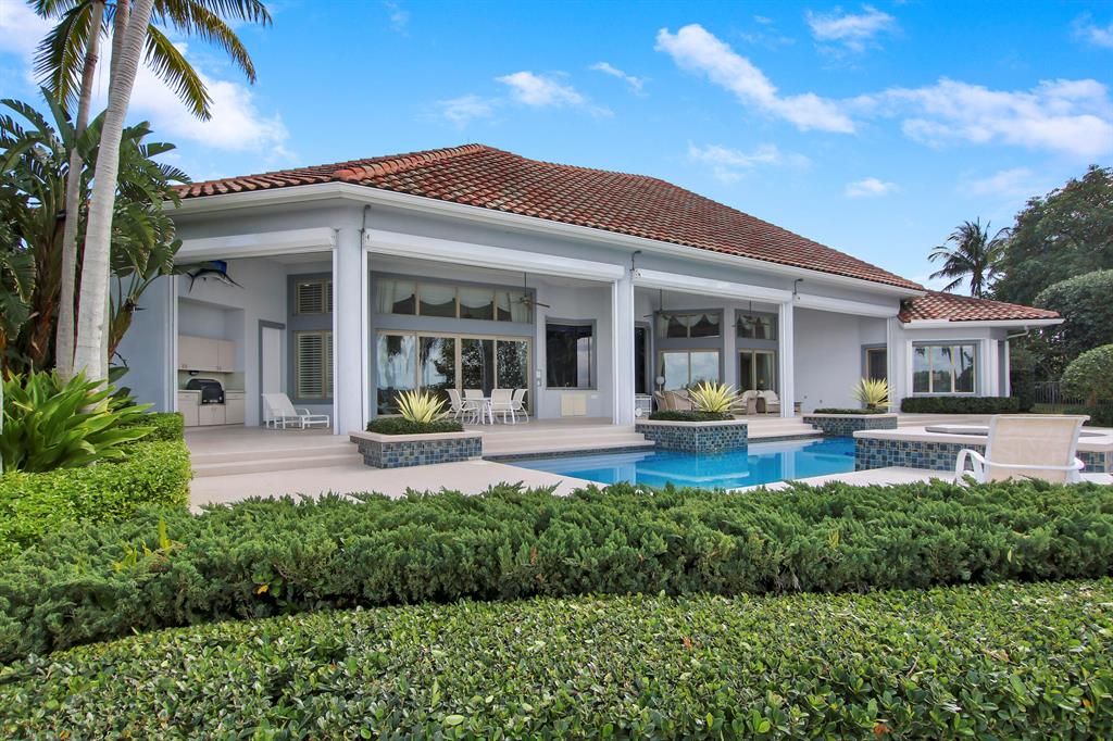 TEQUESTA COUNTRY CLUB - Residential