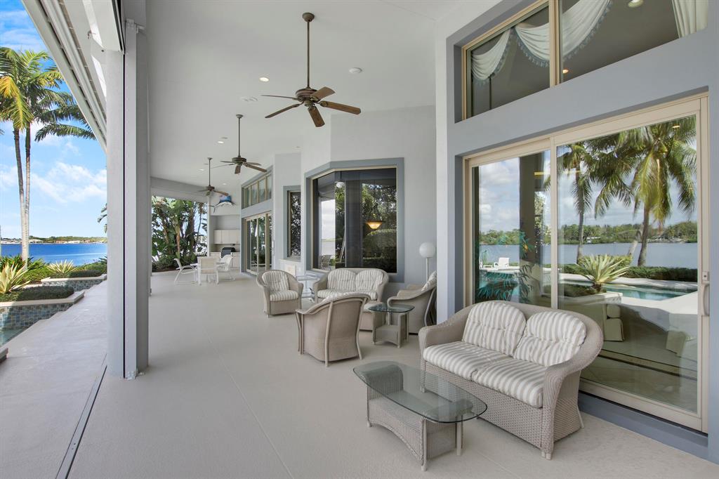 TEQUESTA COUNTRY CLUB - Residential