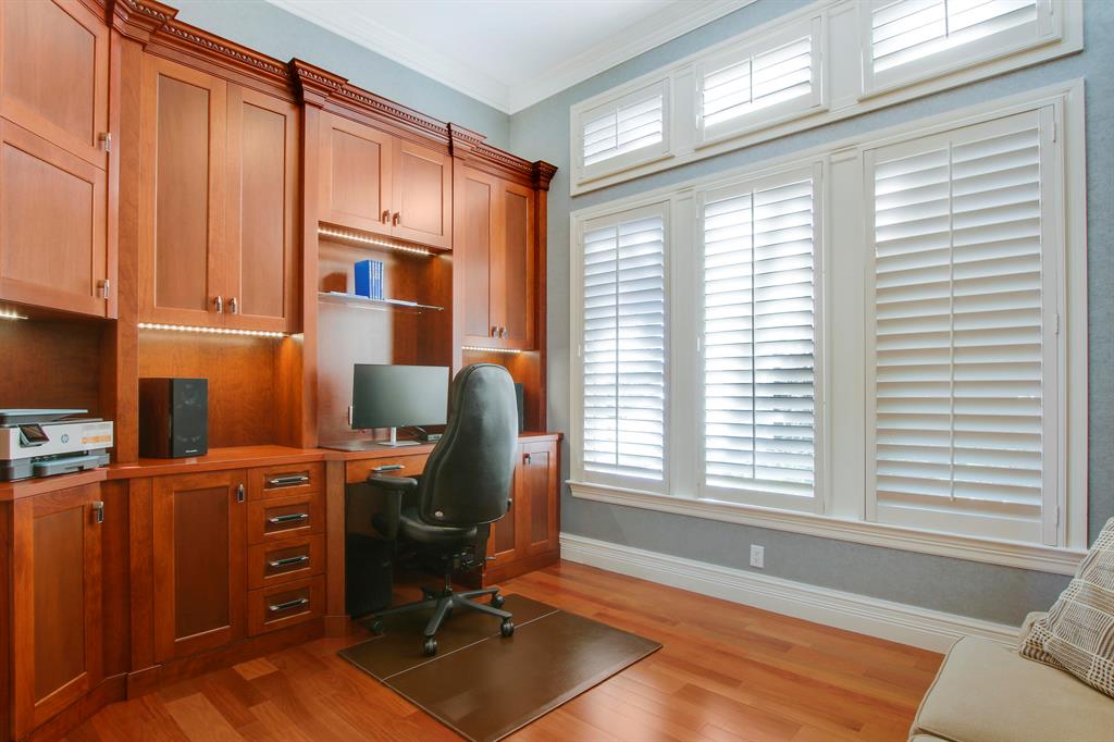 TEQUESTA COUNTRY CLUB - Residential