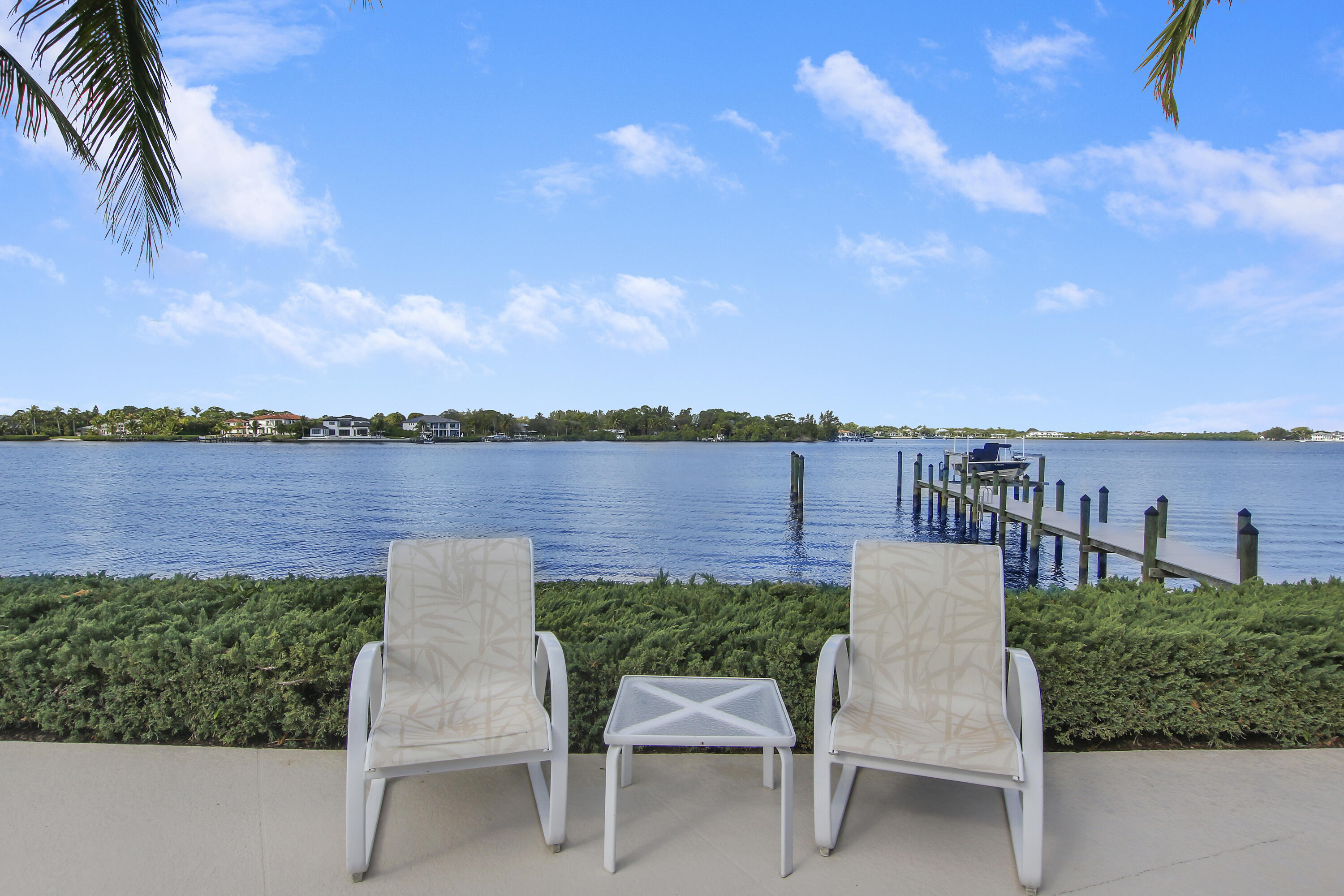 TEQUESTA COUNTRY CLUB - Residential