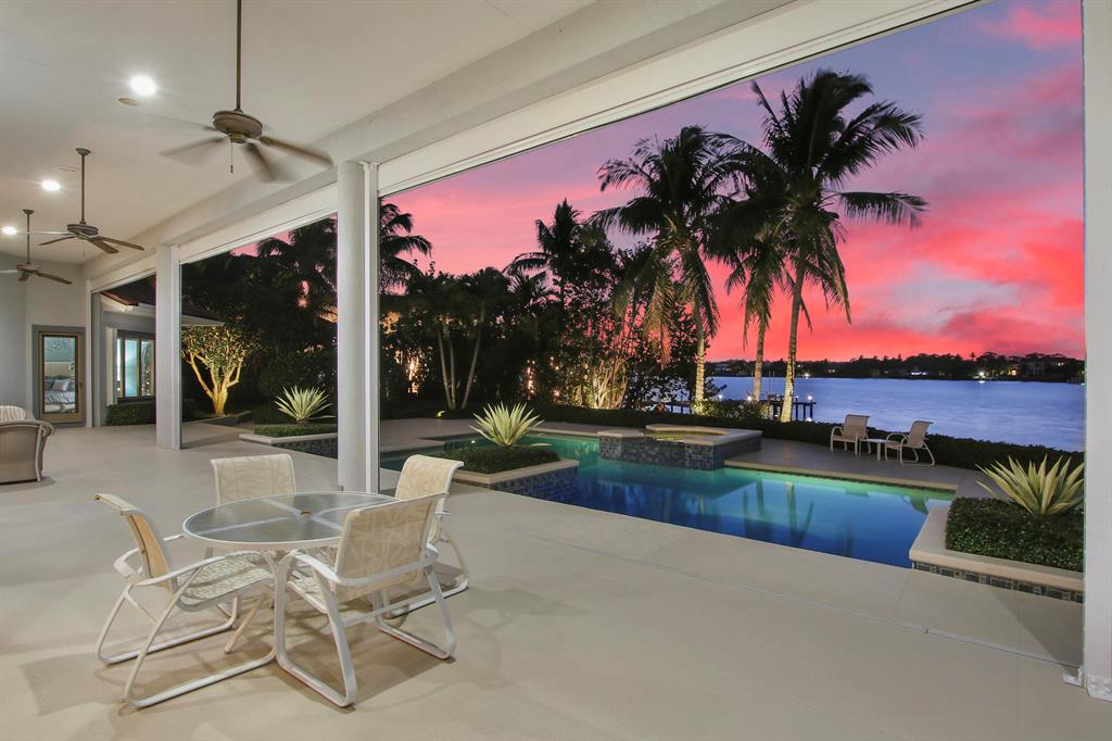 TEQUESTA COUNTRY CLUB - Residential