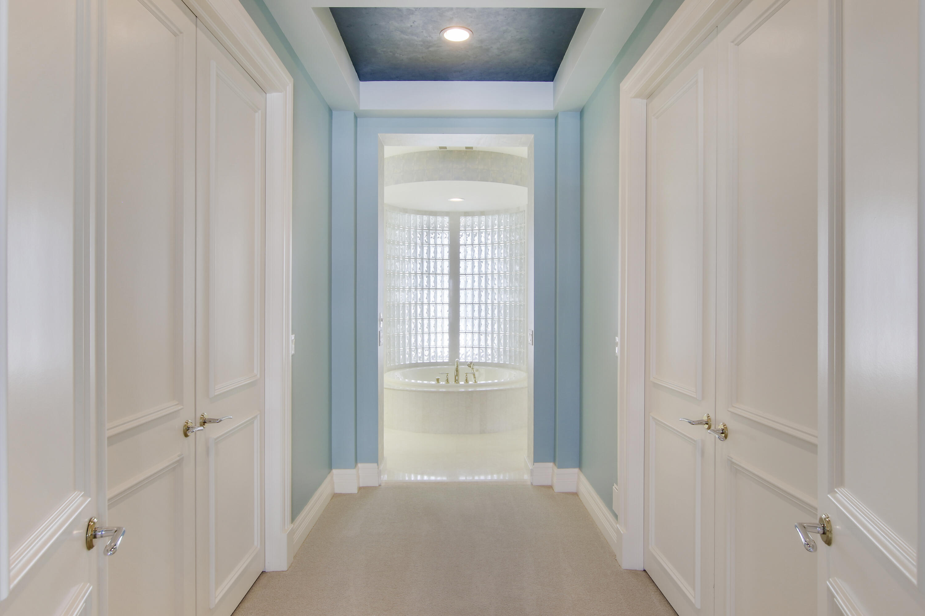 TEQUESTA COUNTRY CLUB - Residential