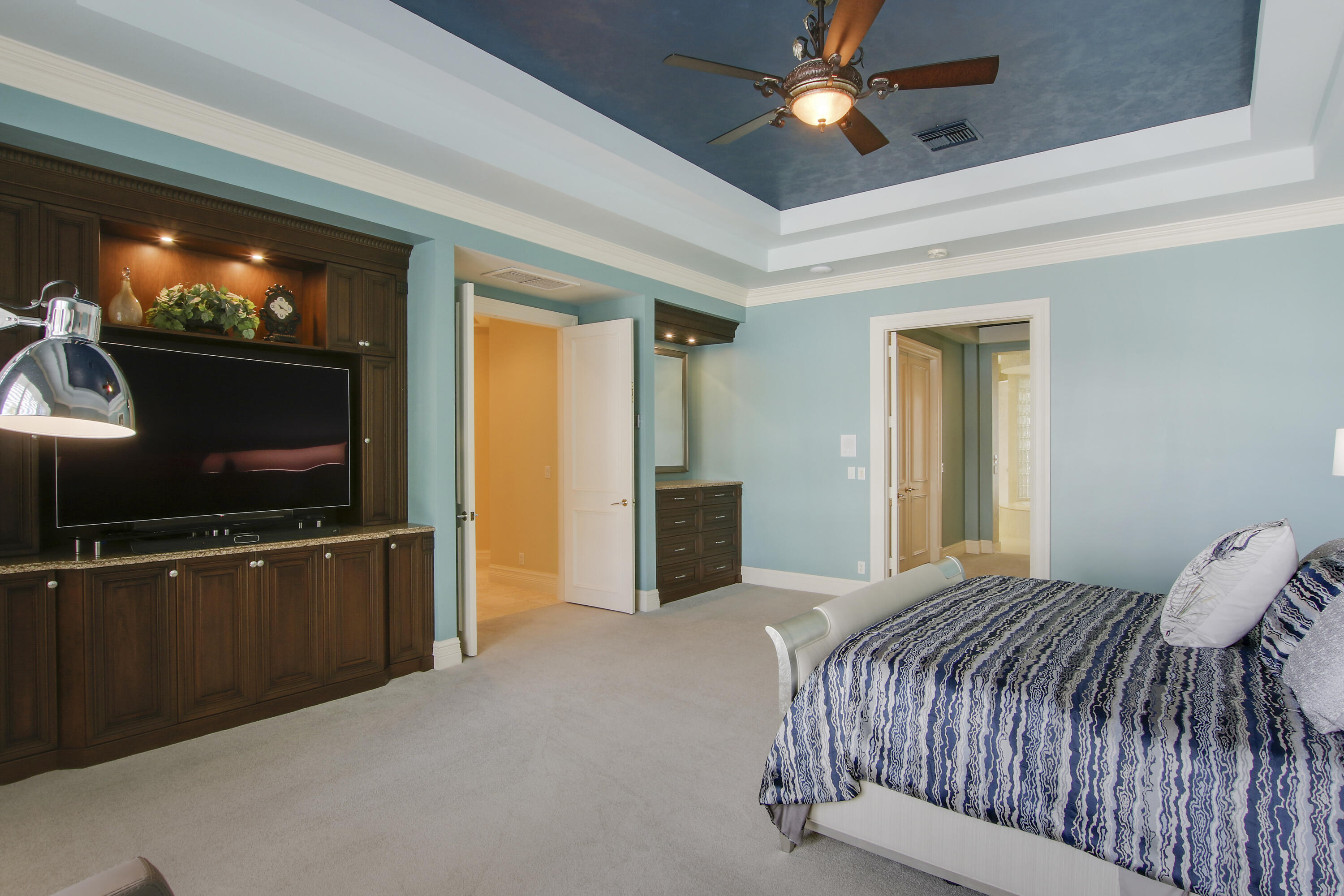 TEQUESTA COUNTRY CLUB - Residential