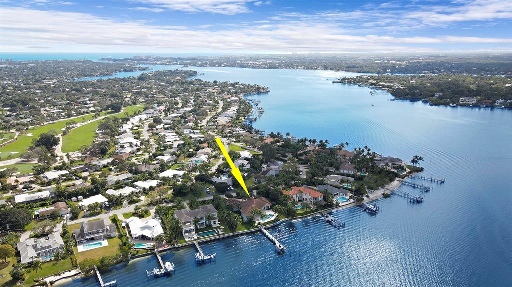 TEQUESTA COUNTRY CLUB - Residential