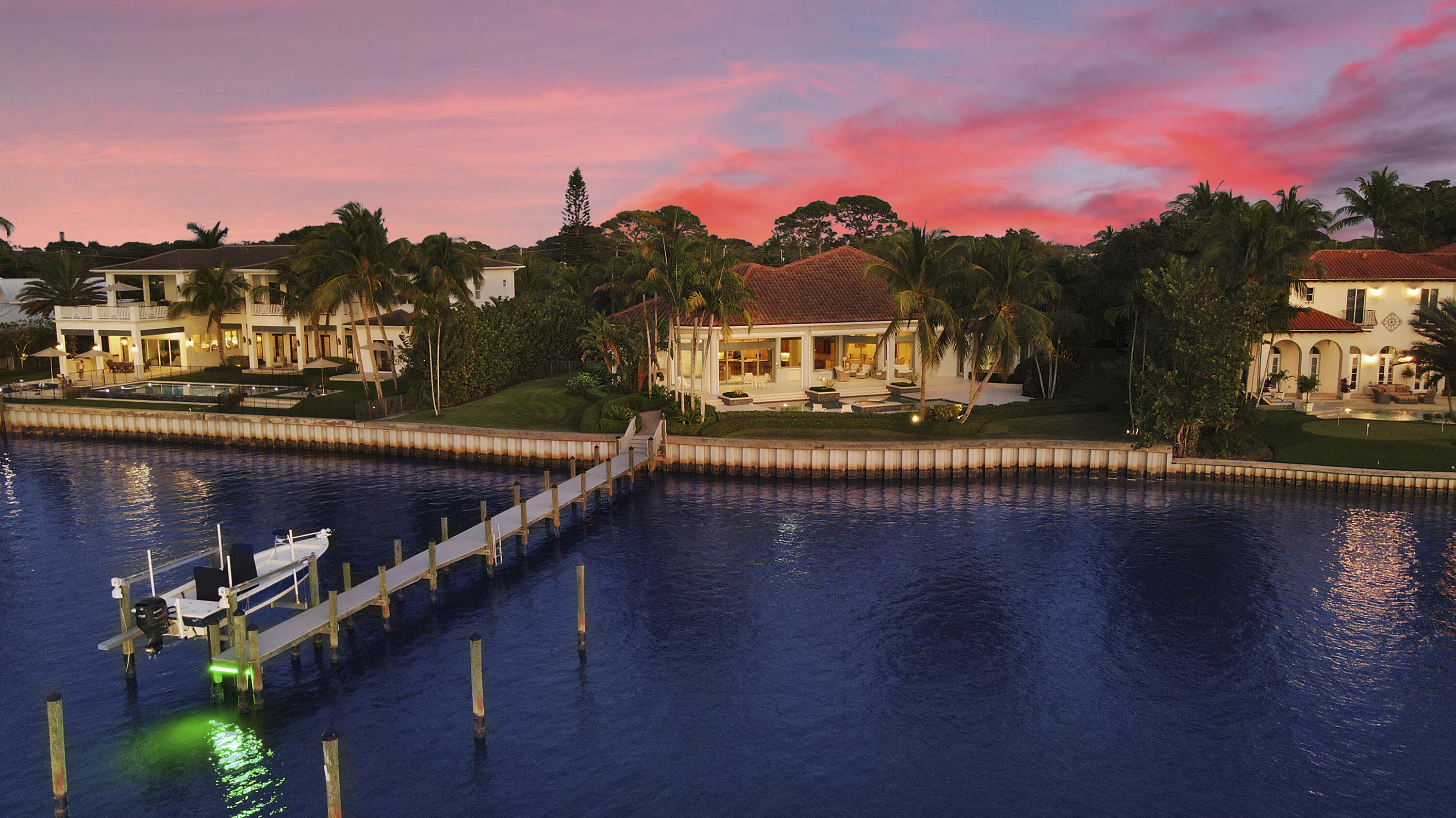 TEQUESTA COUNTRY CLUB - Residential