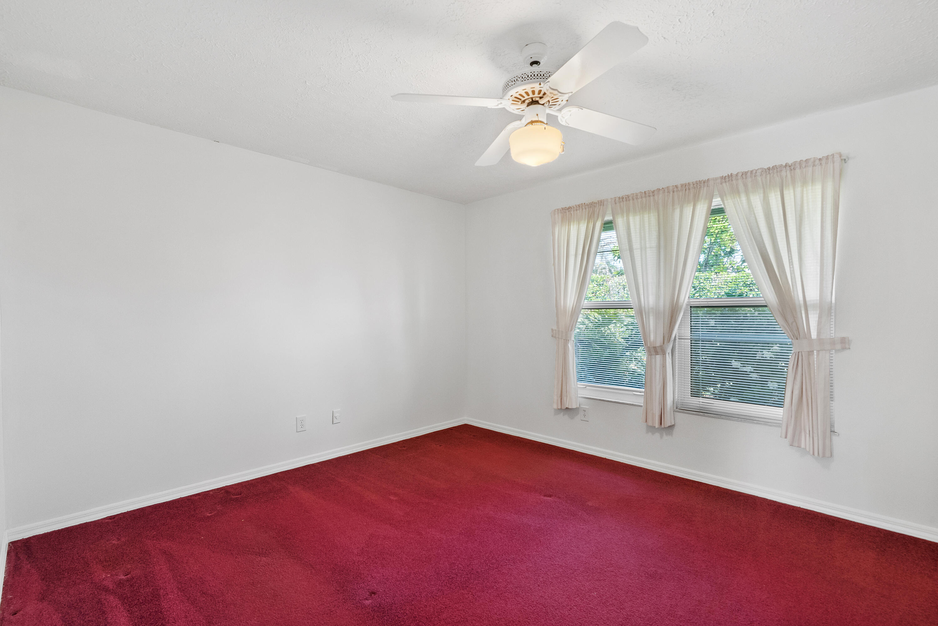 BEAU RIVAGE - Residential