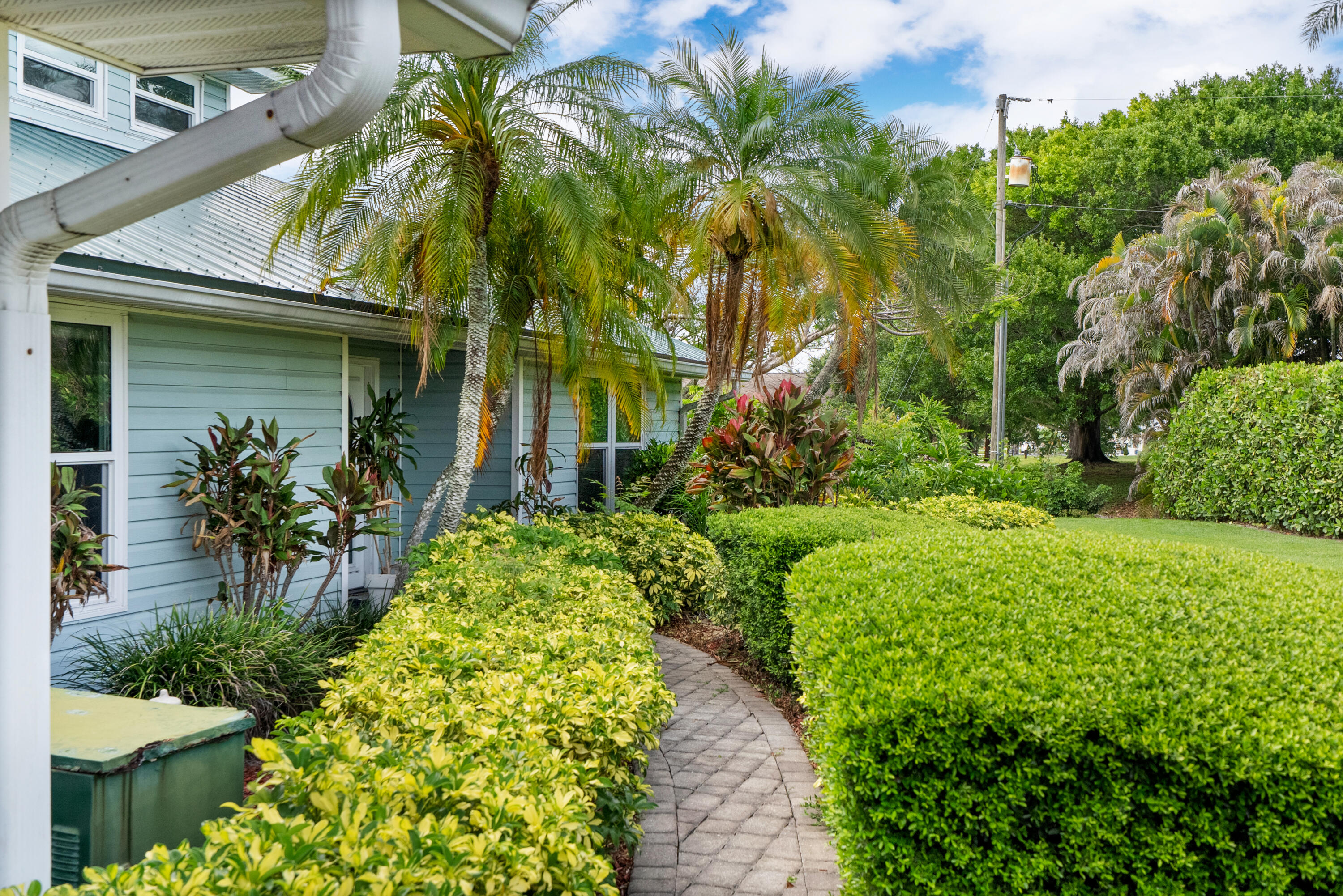 BEAU RIVAGE - Residential