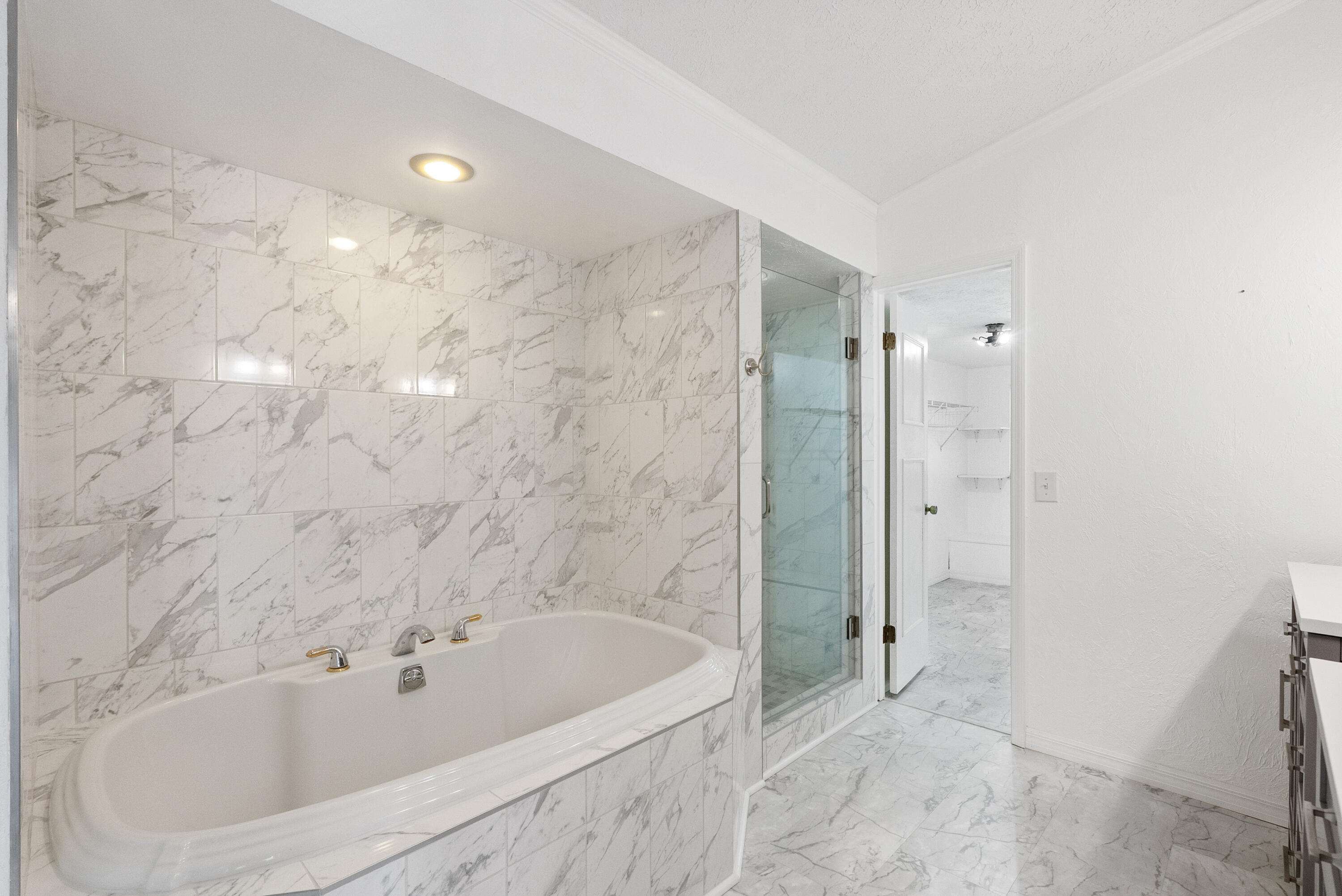 BEAU RIVAGE - Residential