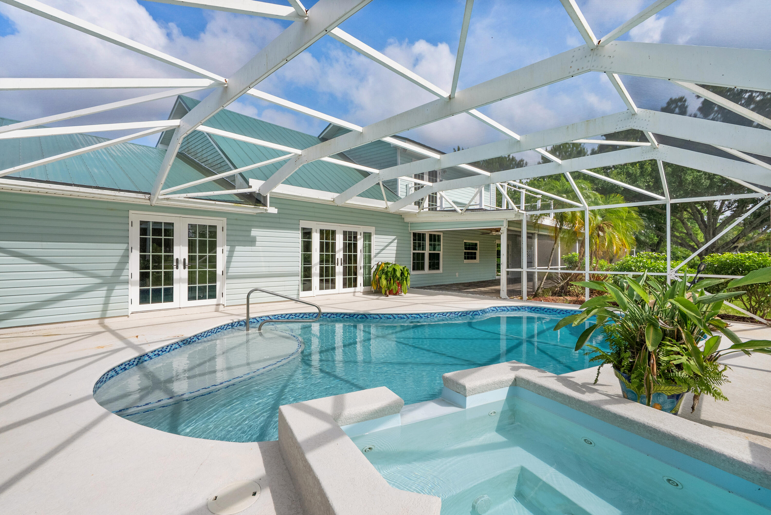 BEAU RIVAGE - Residential