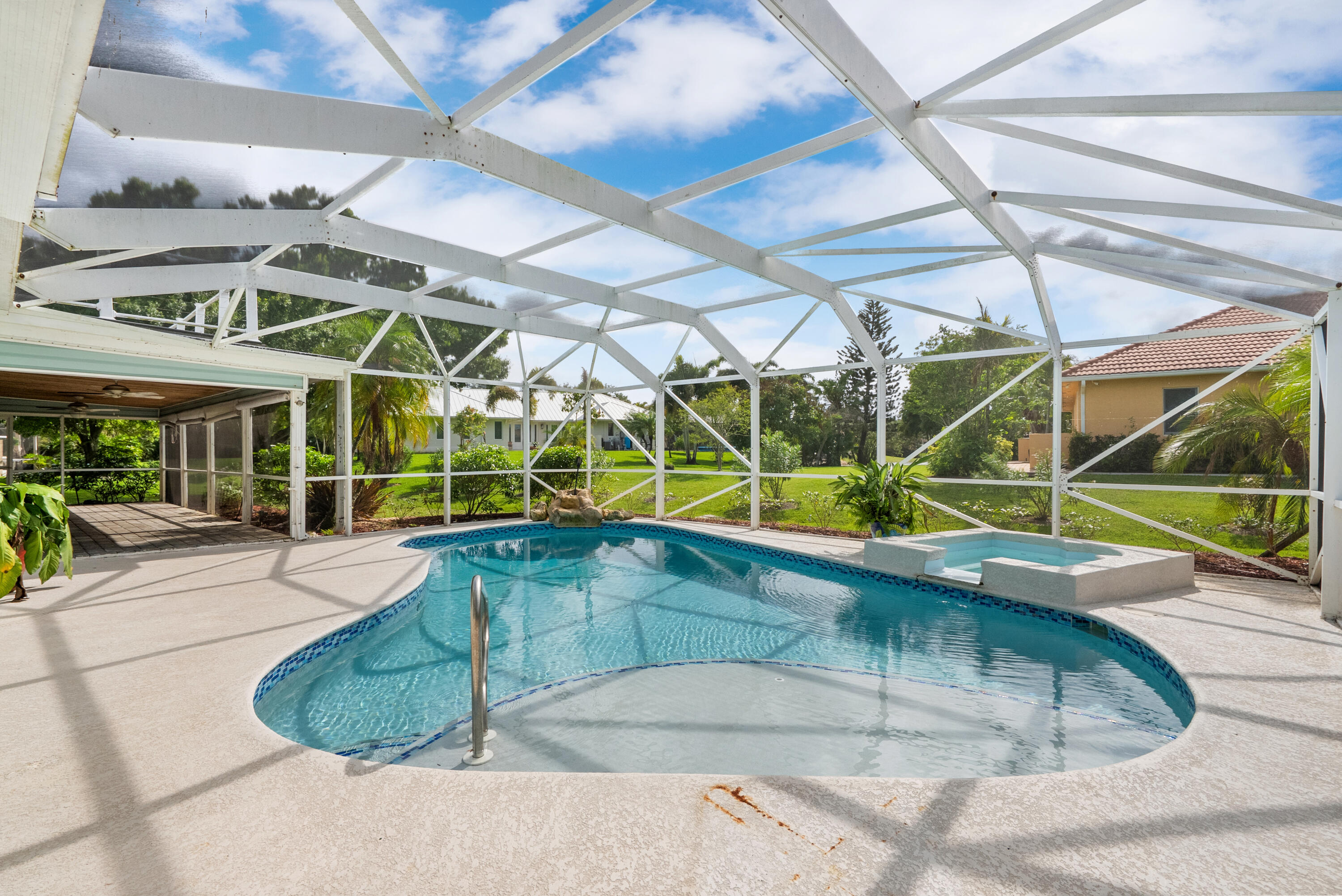 BEAU RIVAGE - Residential