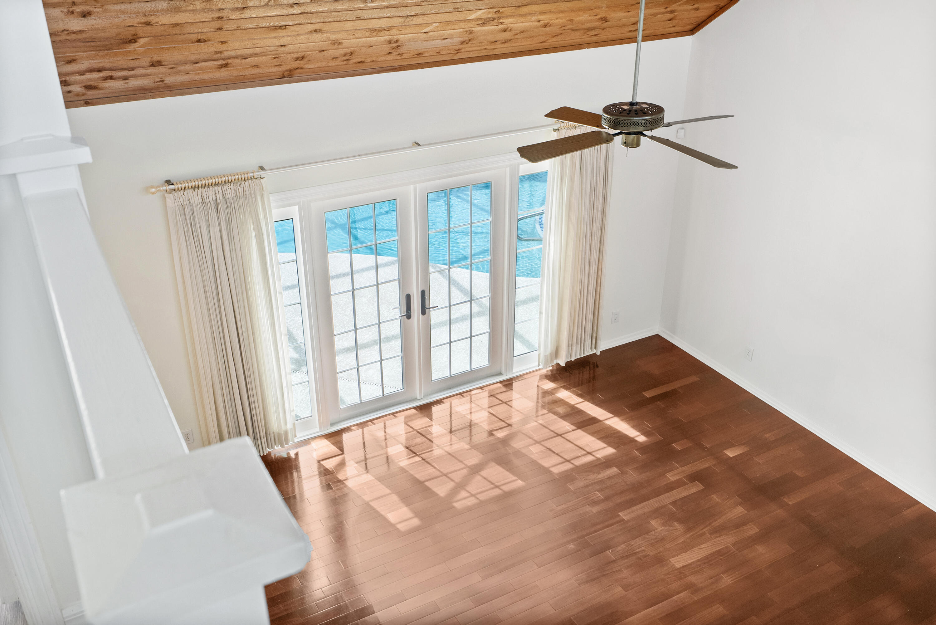 BEAU RIVAGE - Residential