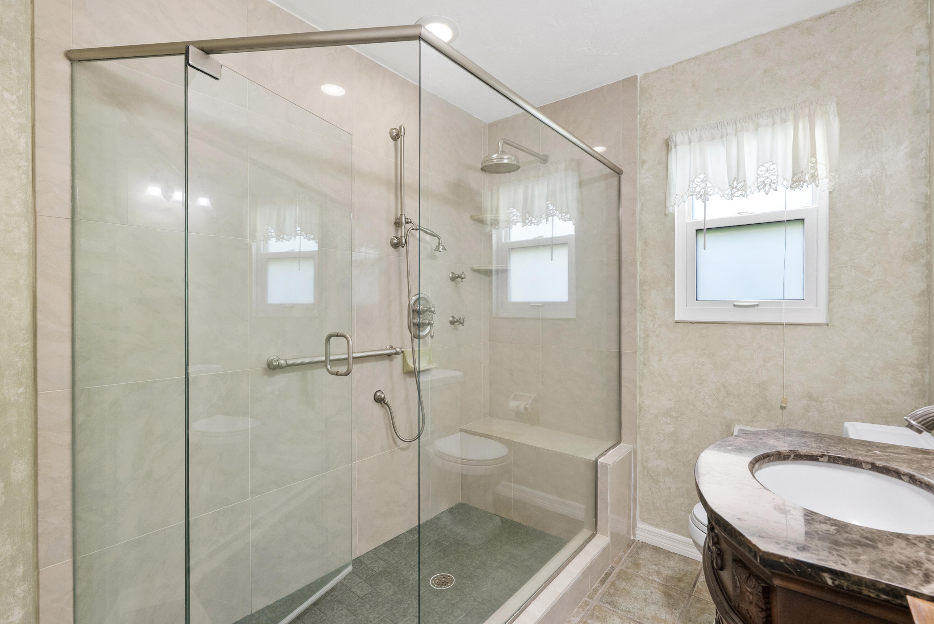 BEAU RIVAGE - Residential