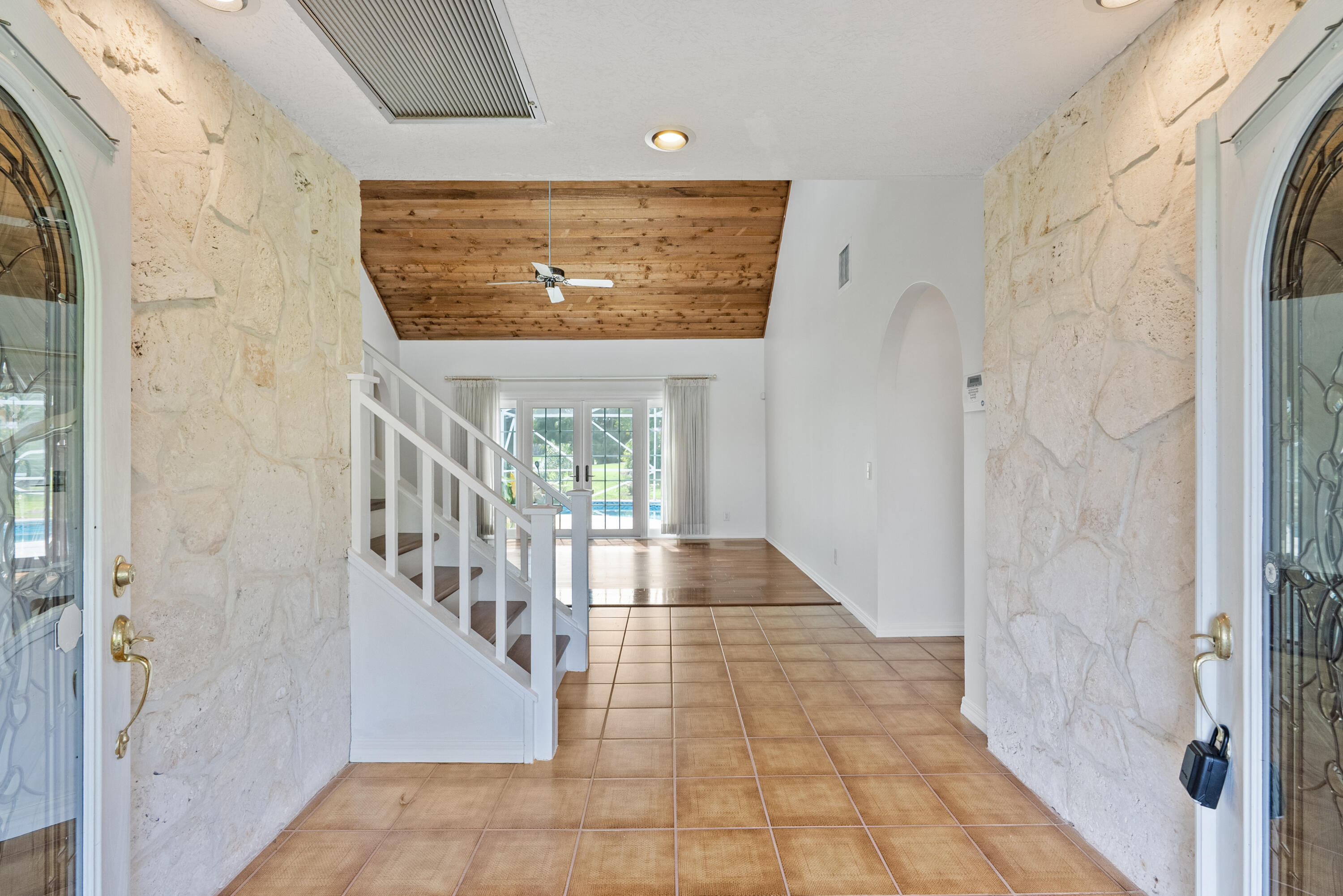 BEAU RIVAGE - Residential