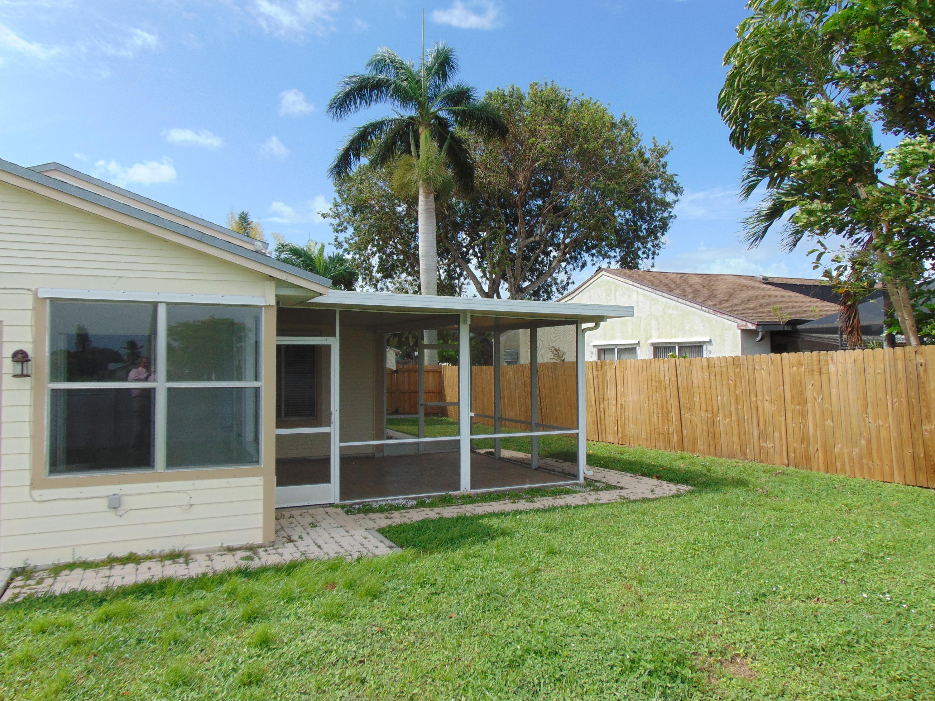 COUNTERPOINT ESTATES 9 - Residential