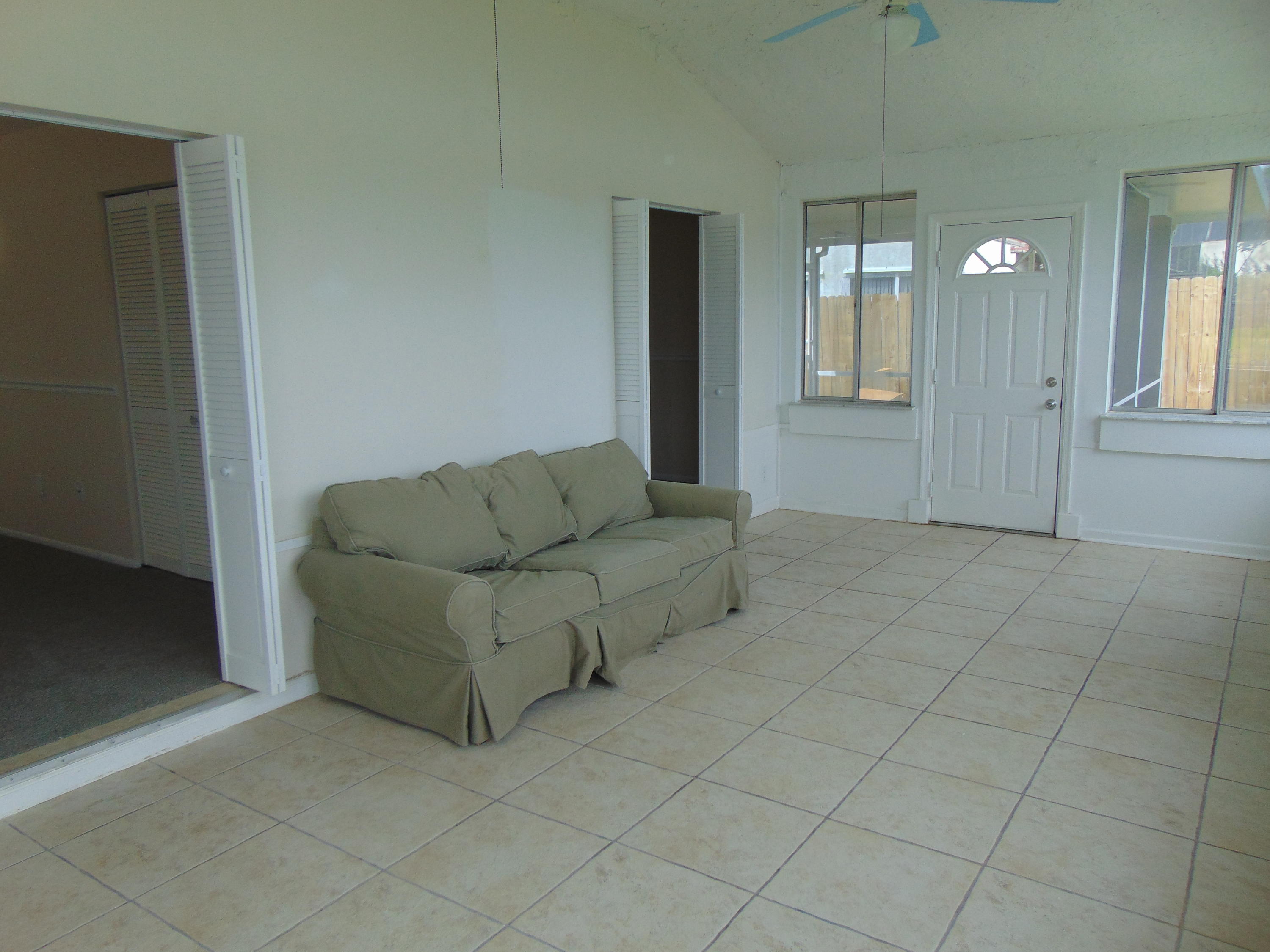 COUNTERPOINT ESTATES 9 - Residential