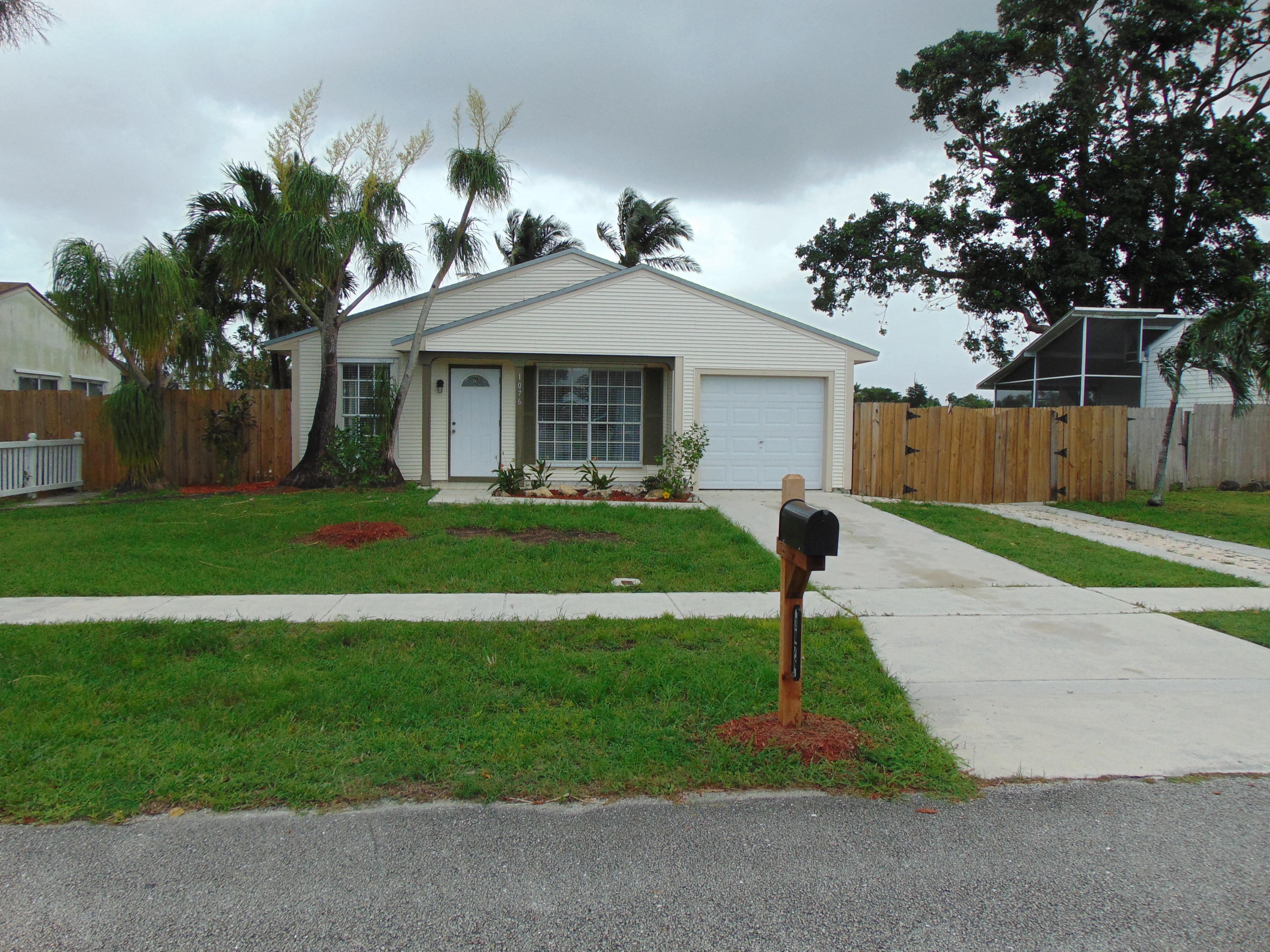 COUNTERPOINT ESTATES 9 - Residential