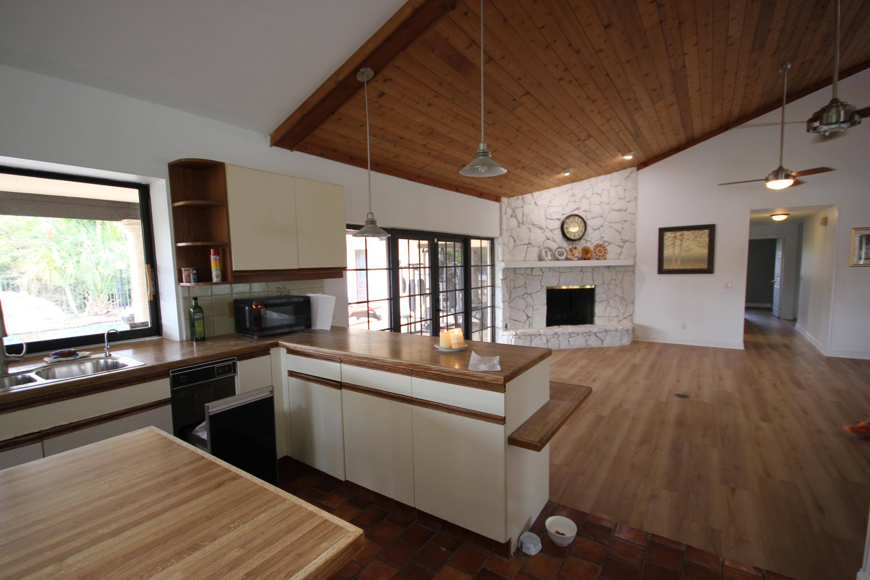 WINDING LAKES SEC 2 - Residential Lease