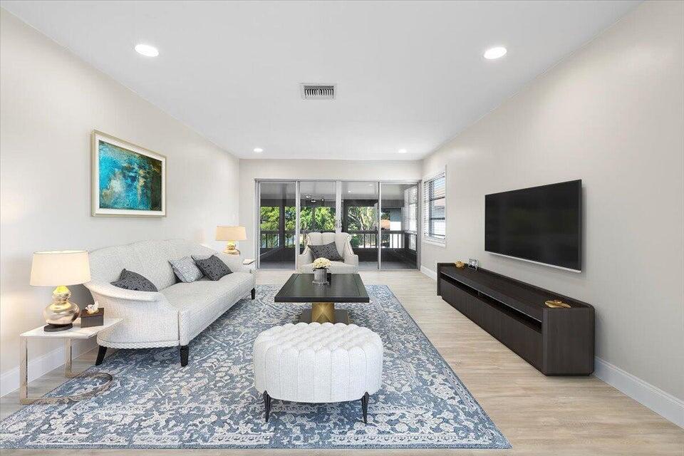 PALM GREENS AT VILLA DEL RAY CONDO II - Residential Lease