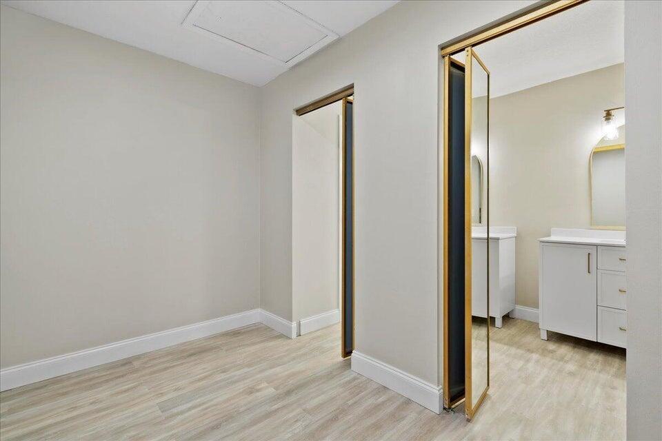 PALM GREENS AT VILLA DEL RAY CONDO II - Residential Lease