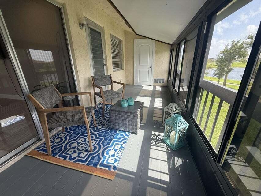 PALM GREENS AT VILLA DEL RAY CONDO II - Residential Lease