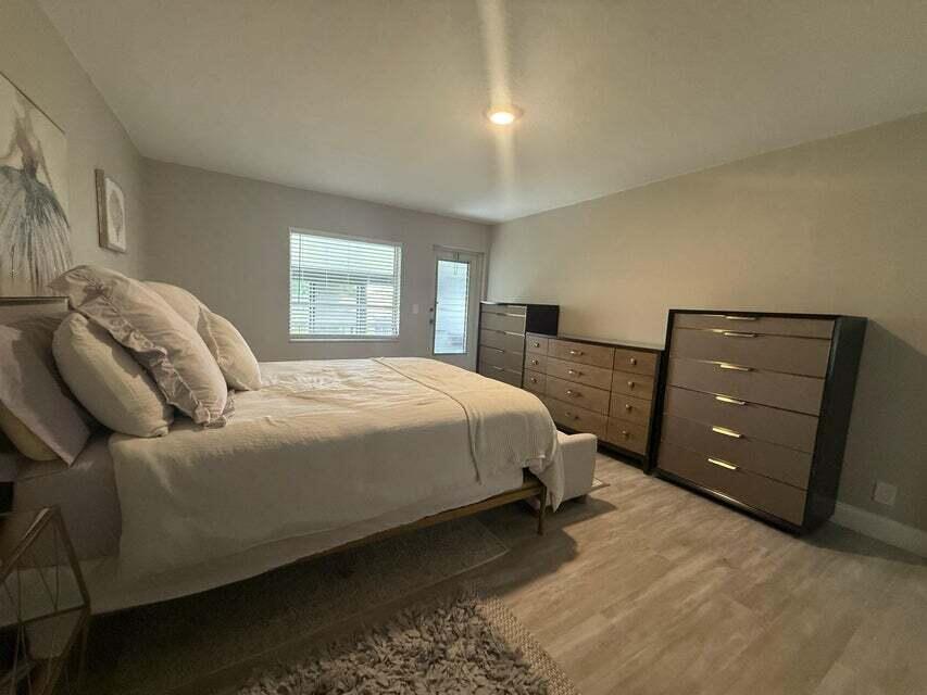PALM GREENS AT VILLA DEL RAY CONDO II - Residential Lease