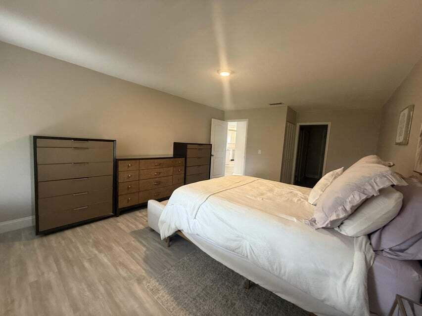PALM GREENS AT VILLA DEL RAY CONDO II - Residential Lease