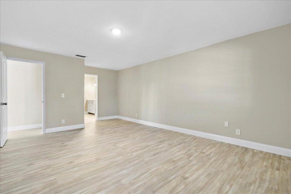 PALM GREENS AT VILLA DEL RAY CONDO II - Residential Lease