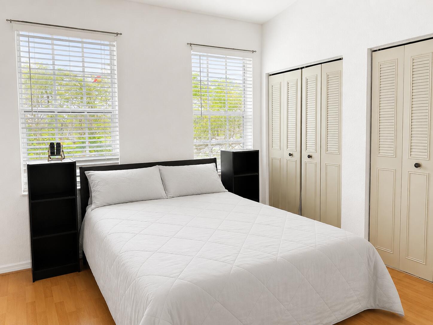 VILLAS DE TUSCANY CONDO - Residential Lease