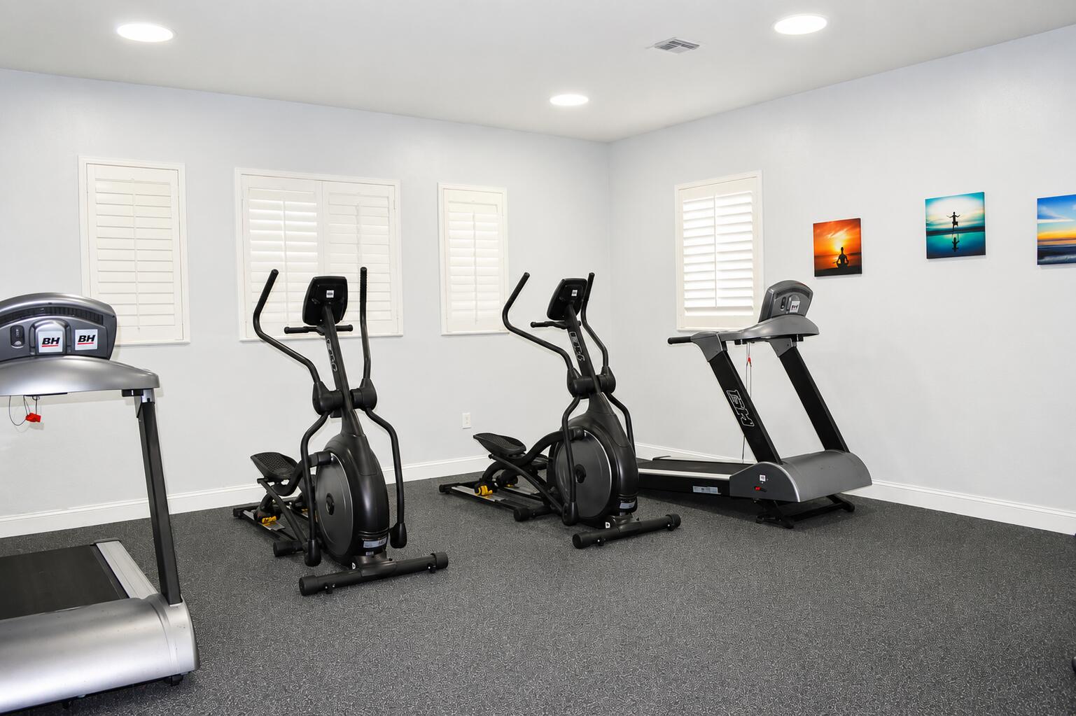 VILLAS DE TUSCANY CONDO - Residential Lease