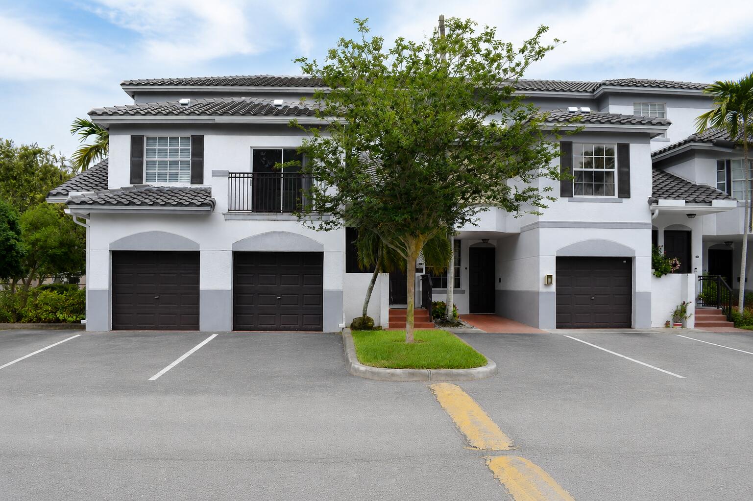VILLAS DE TUSCANY CONDO - Residential Lease