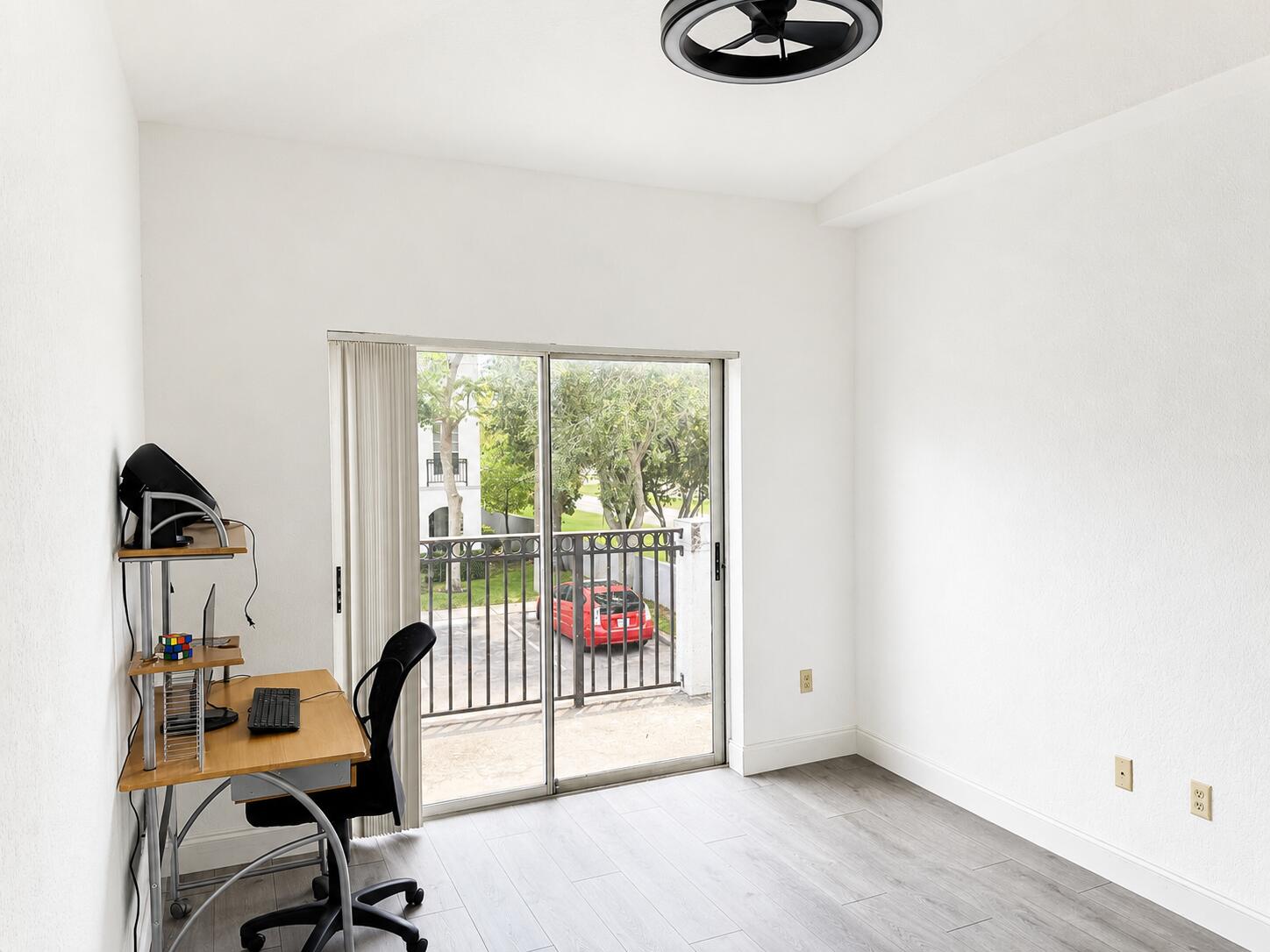 VILLAS DE TUSCANY CONDO - Residential Lease