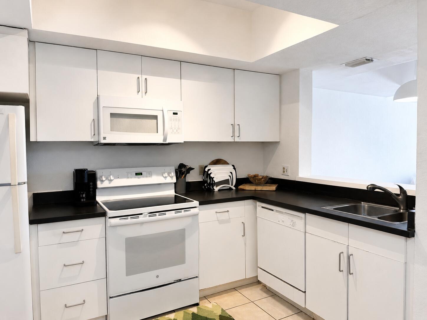 VILLAS DE TUSCANY CONDO - Residential Lease
