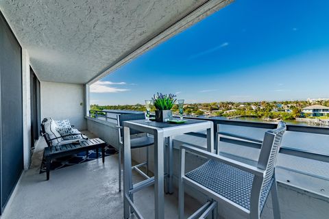 A home in South Palm Beach