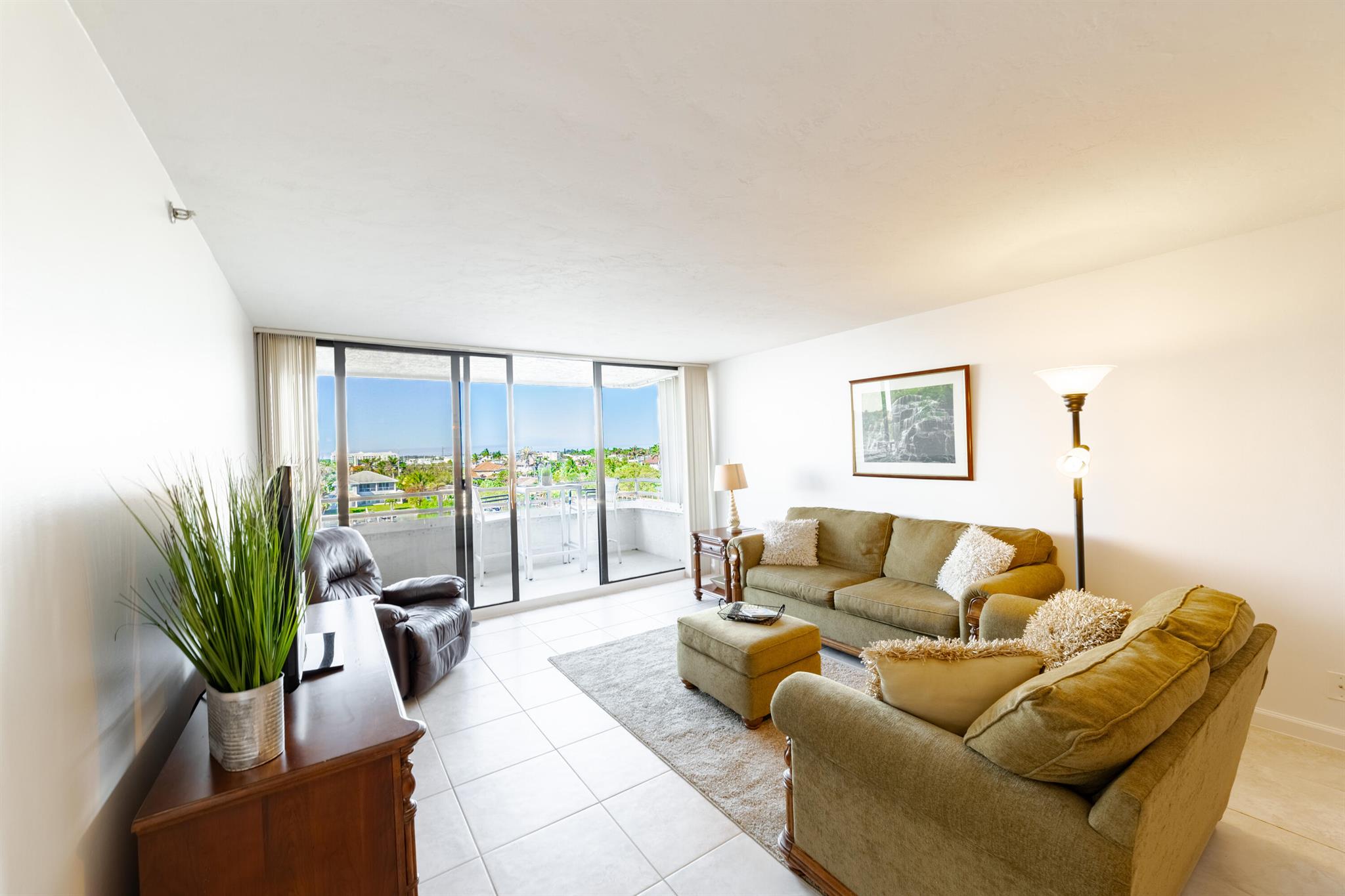 3555 S Ocean Boulevard 515