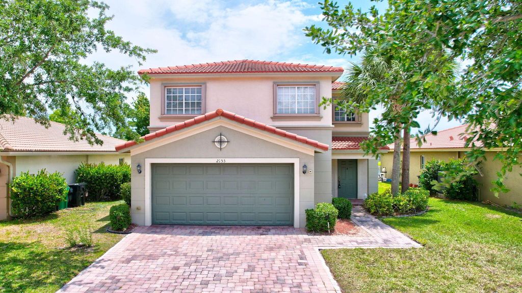 Photo of 2153 SW Newport Isles Boulevard, Port Saint Lucie, FL 34953 (MLS # R10985436)
