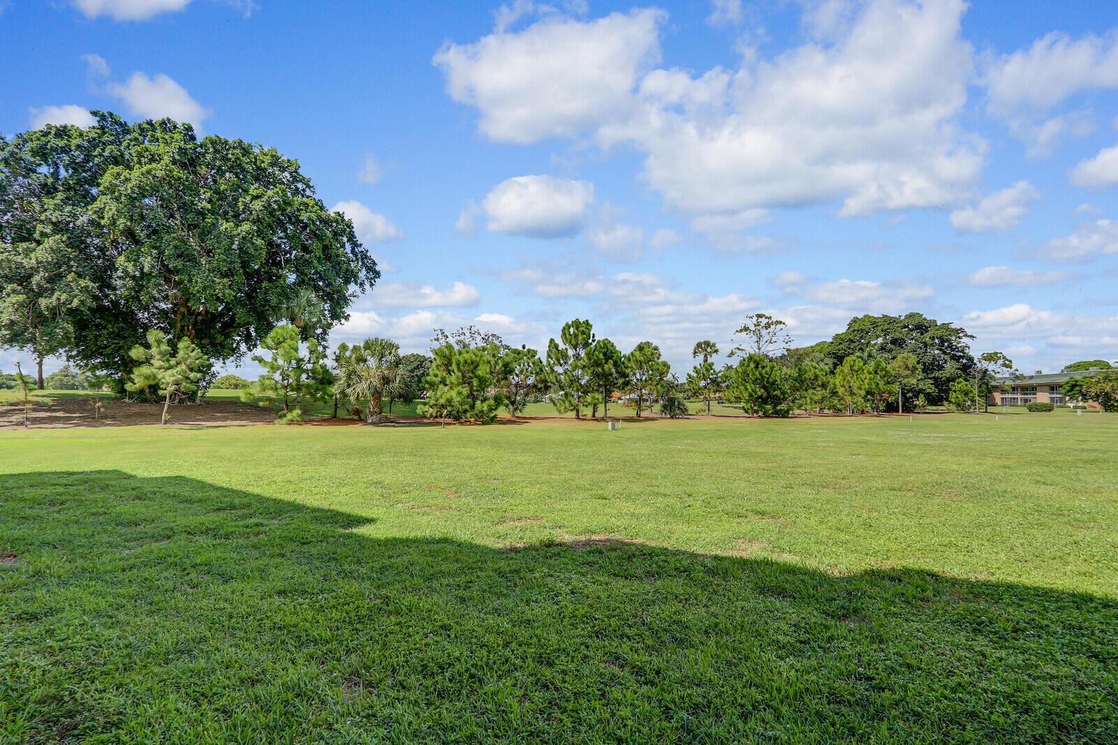 WOODLAND LAKES - Residential