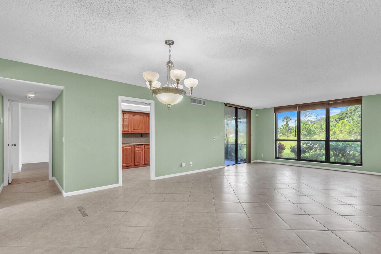 WOODLAND LAKES - Residential