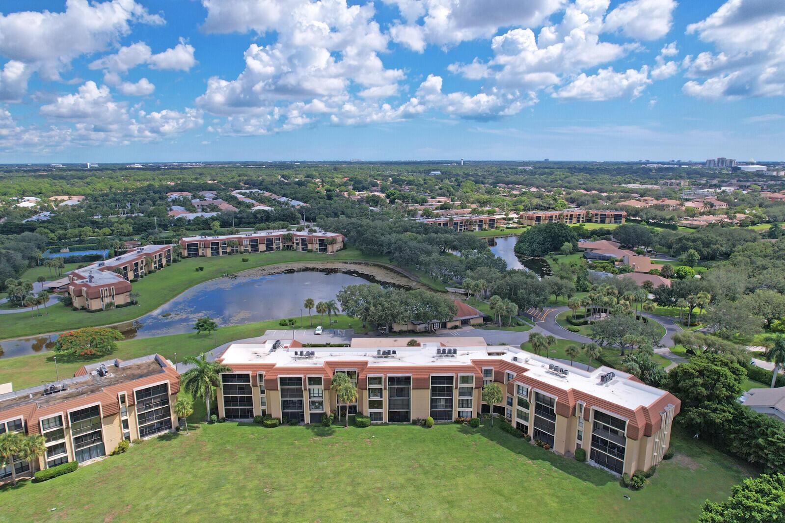 WOODLAND LAKES - Residential