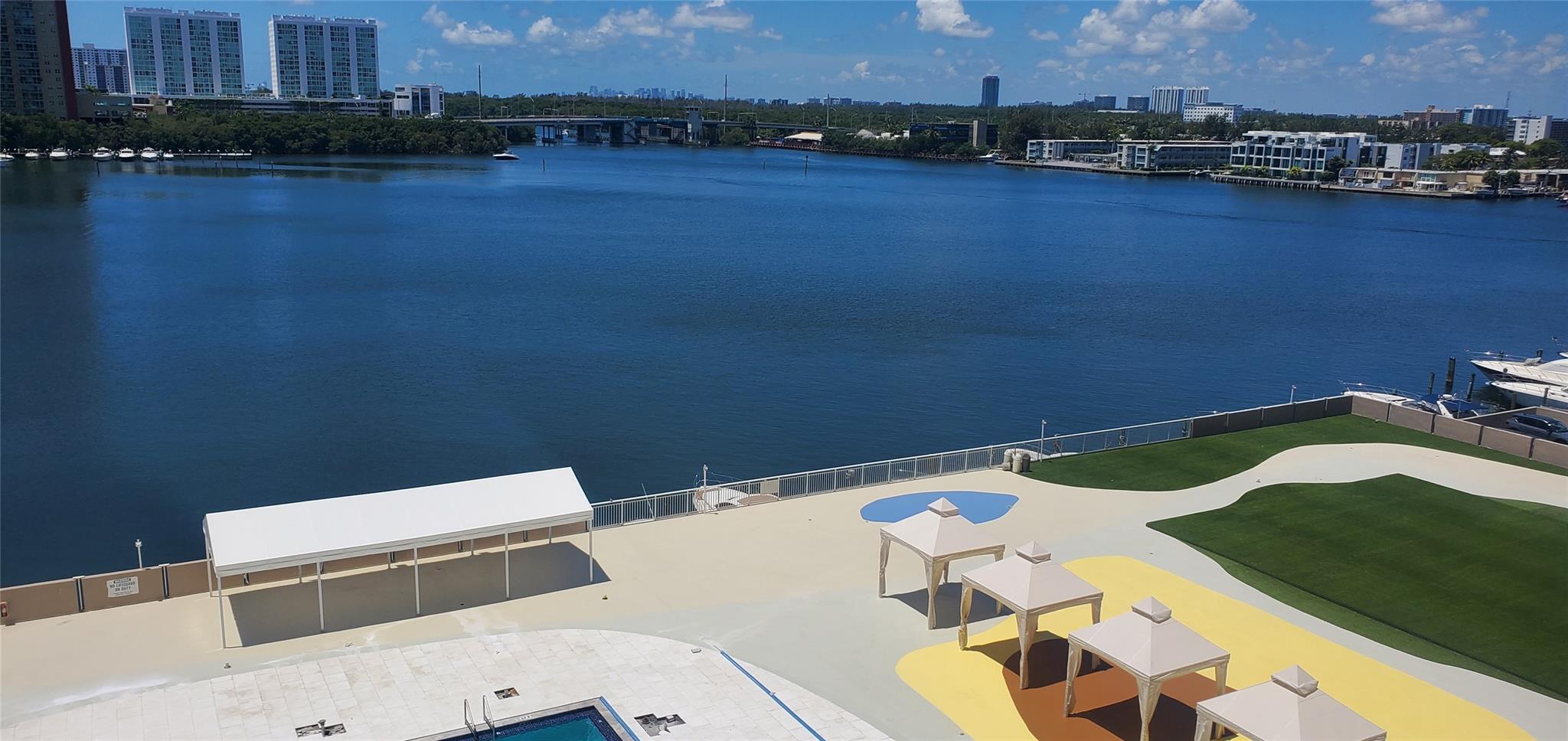 Winston Towers - Residential