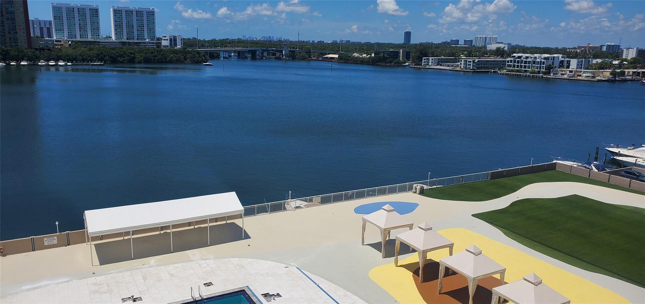 Winston Towers - Residential