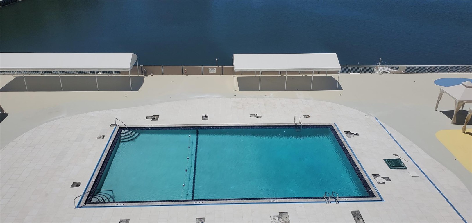 Winston Towers - Residential