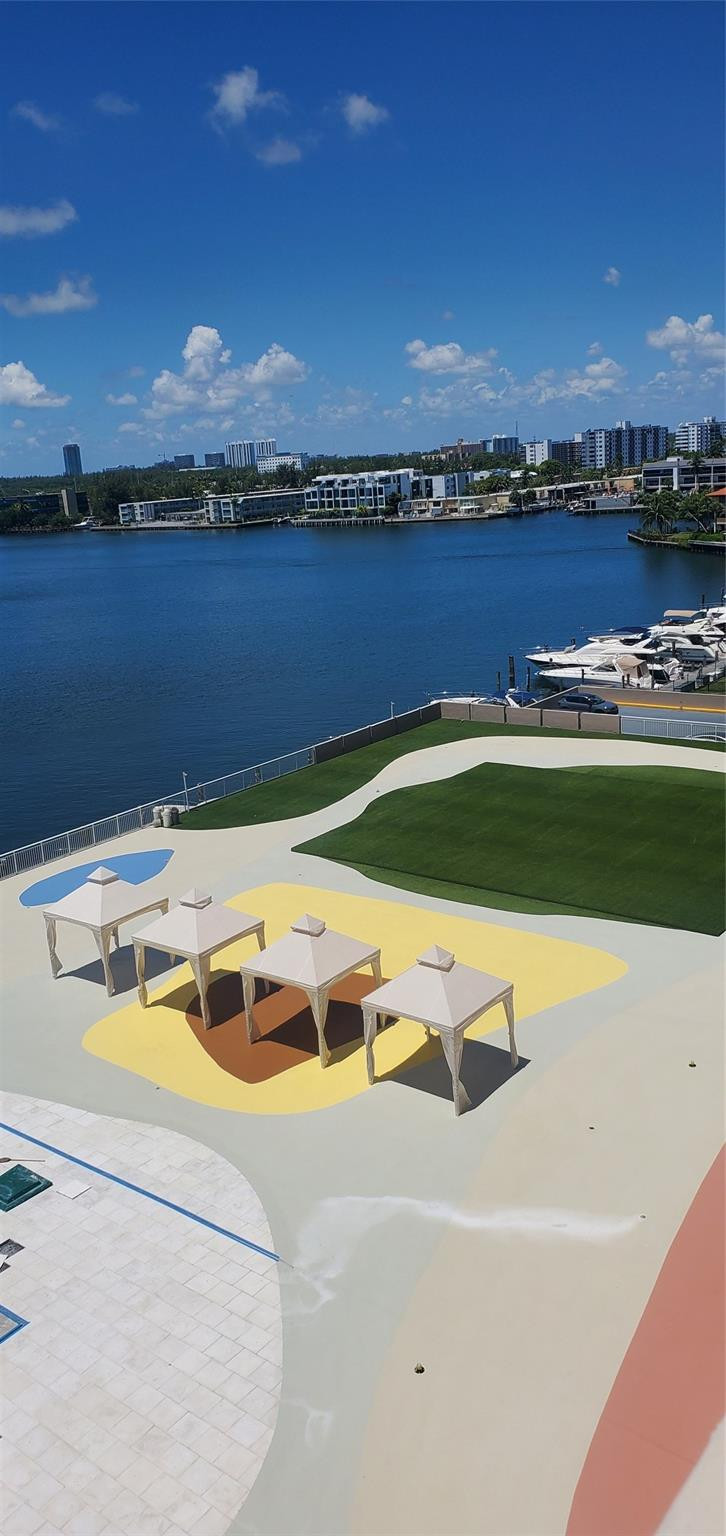 Winston Towers - Residential